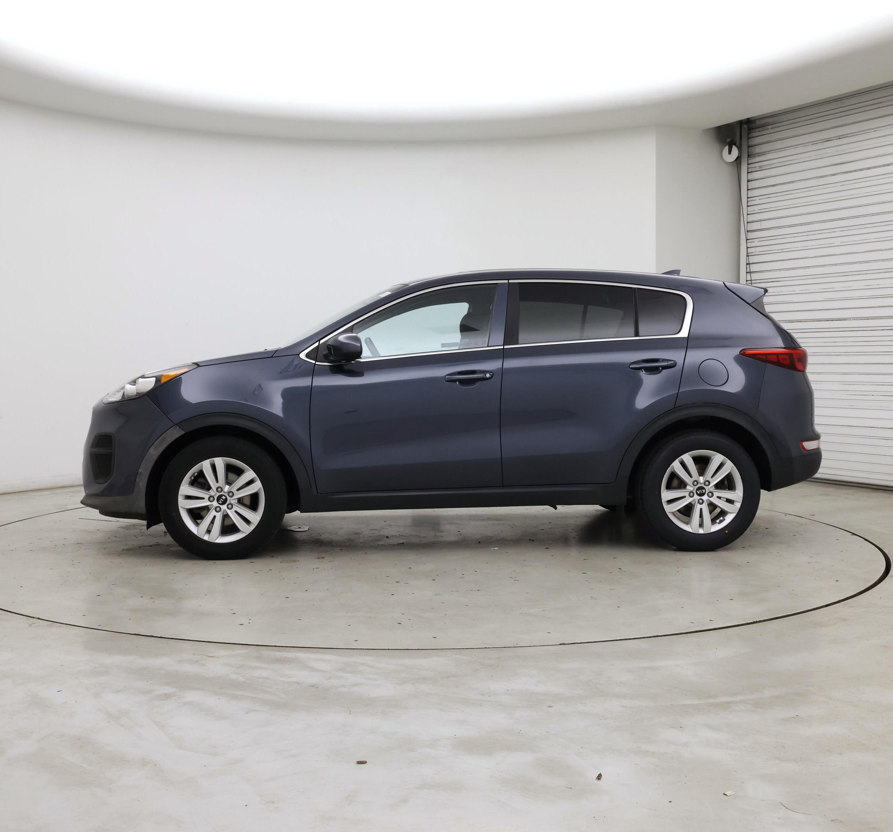 Thumbnail: 2019 Kia Sportage - 3