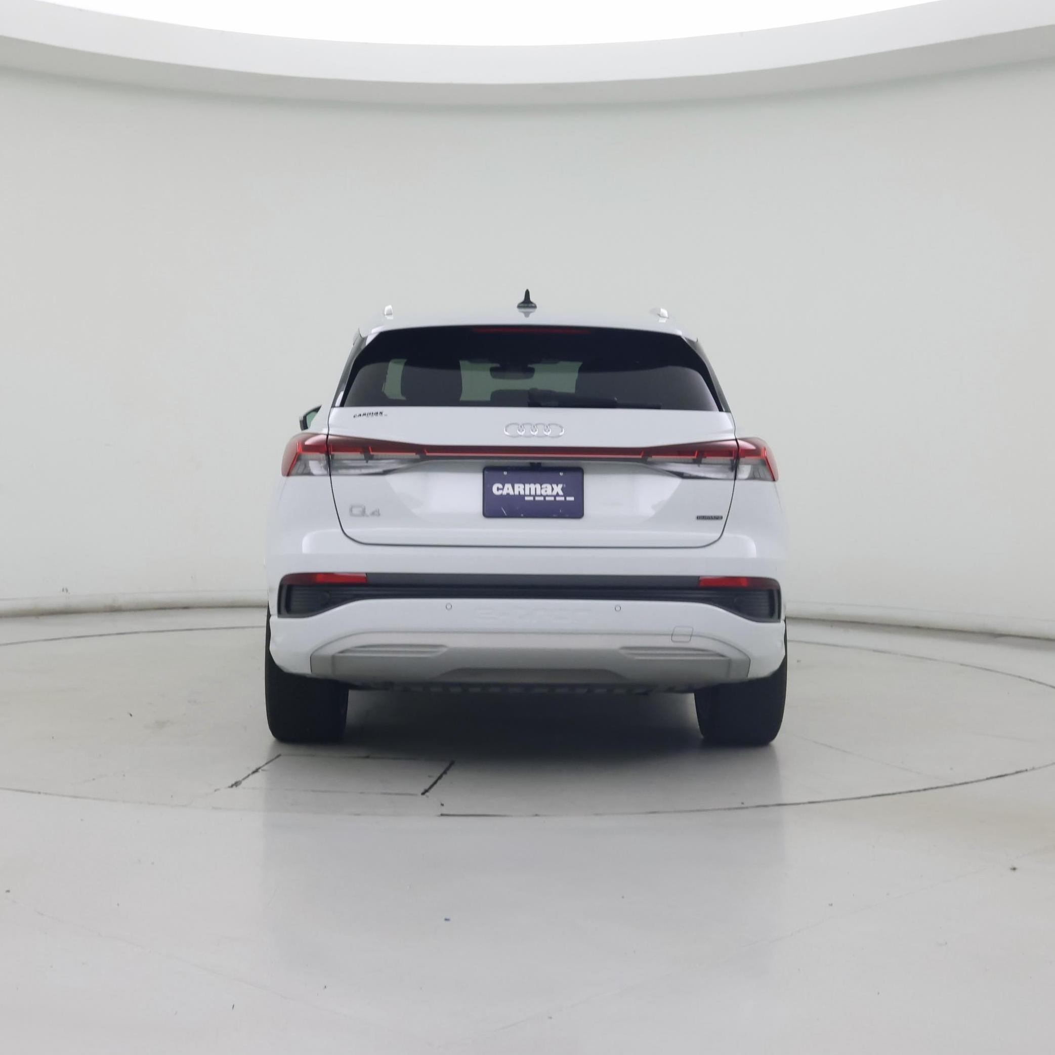 Thumbnail: 2022 Audi Q4 e-tron - 6