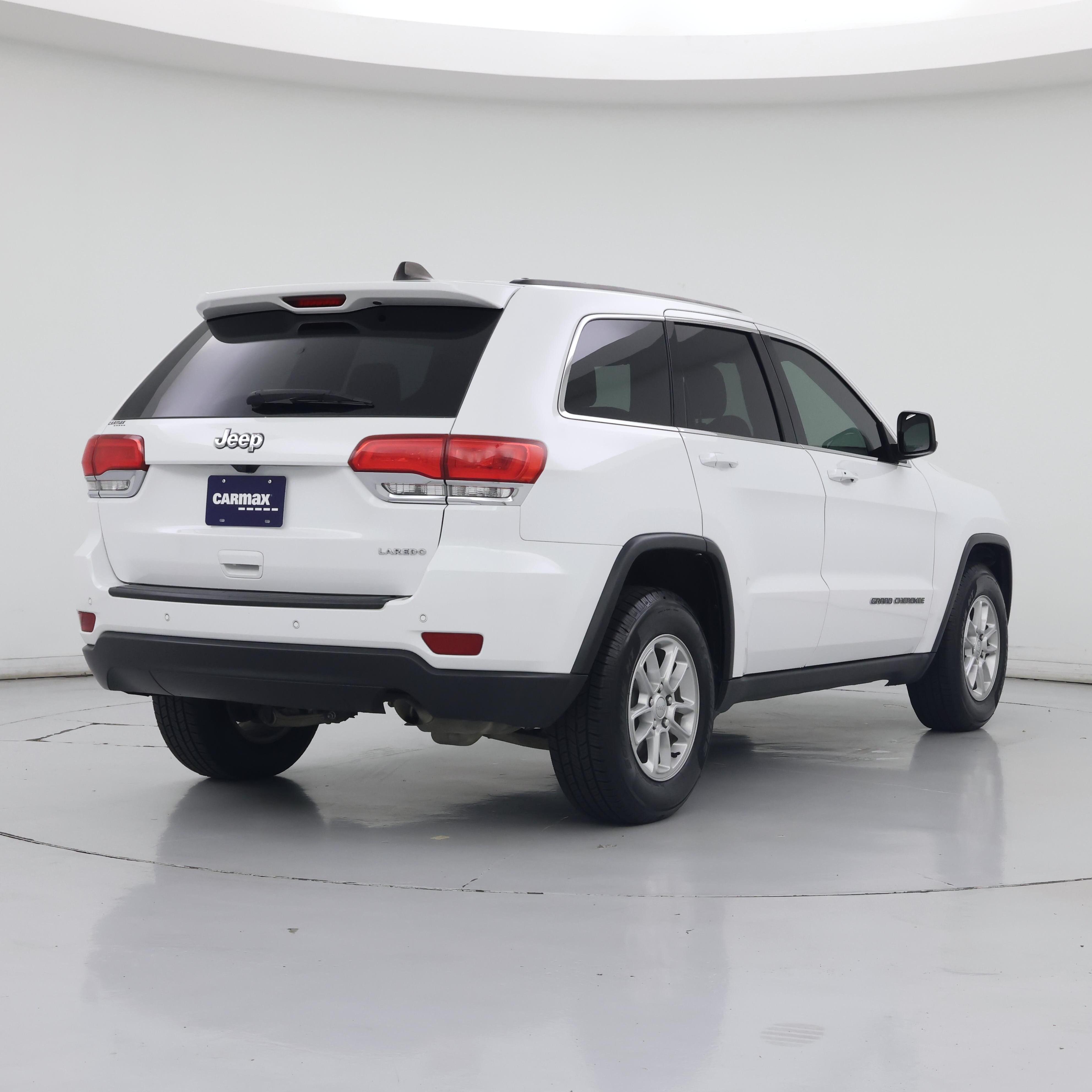 Thumbnail: 2018 Jeep Grand Cherokee - 8