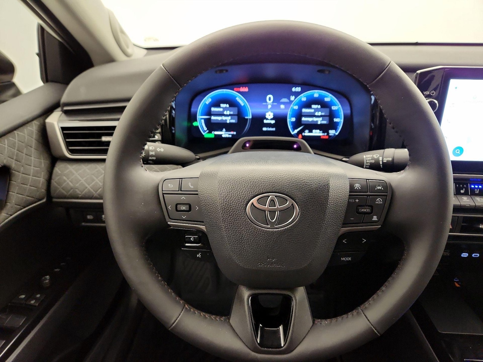 2026 Toyota Camry XLE - Photo 11