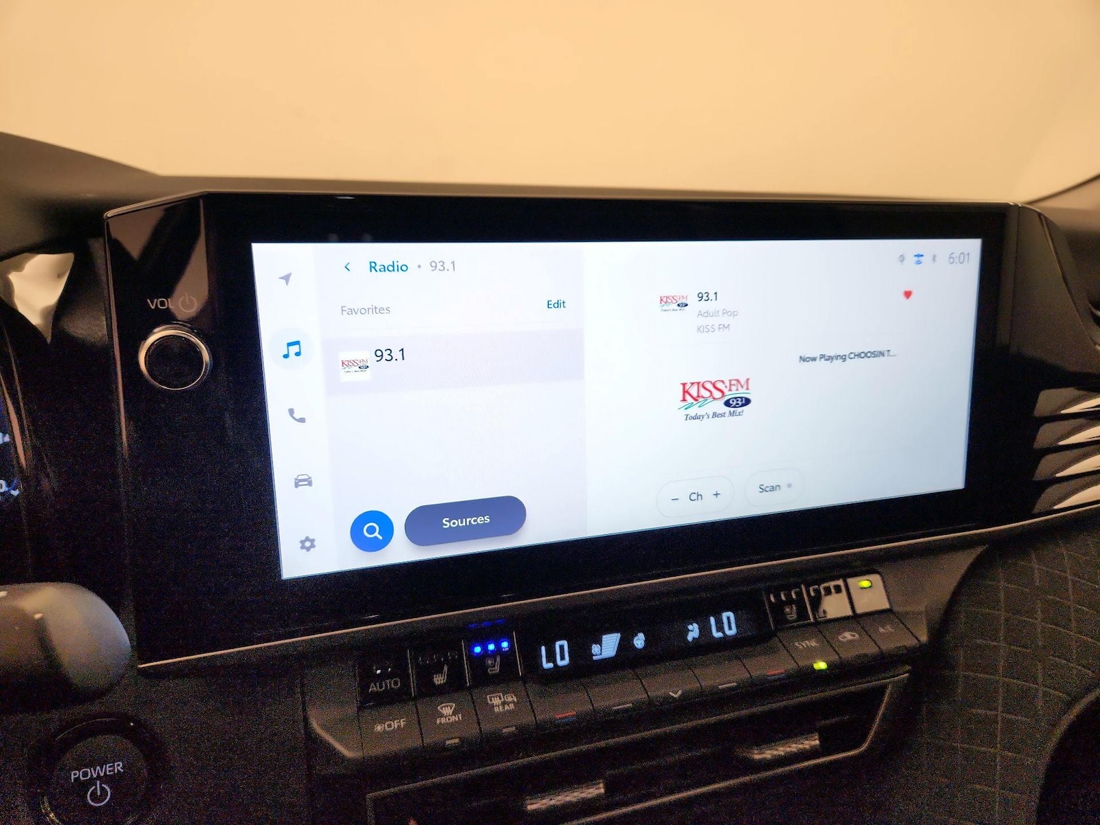 2026 Toyota Camry XLE - Photo 17