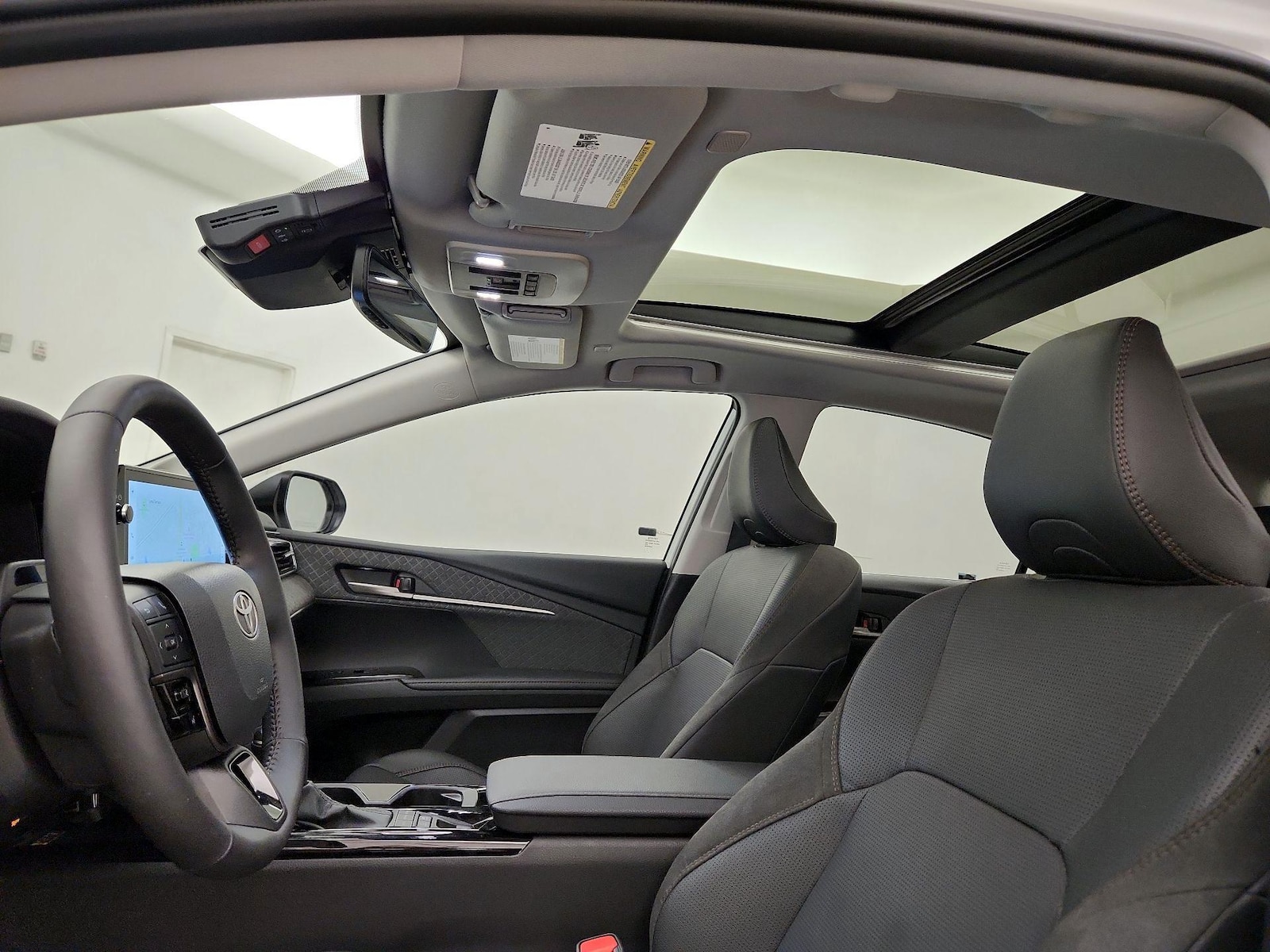 2026 Toyota Camry XLE - Photo 21