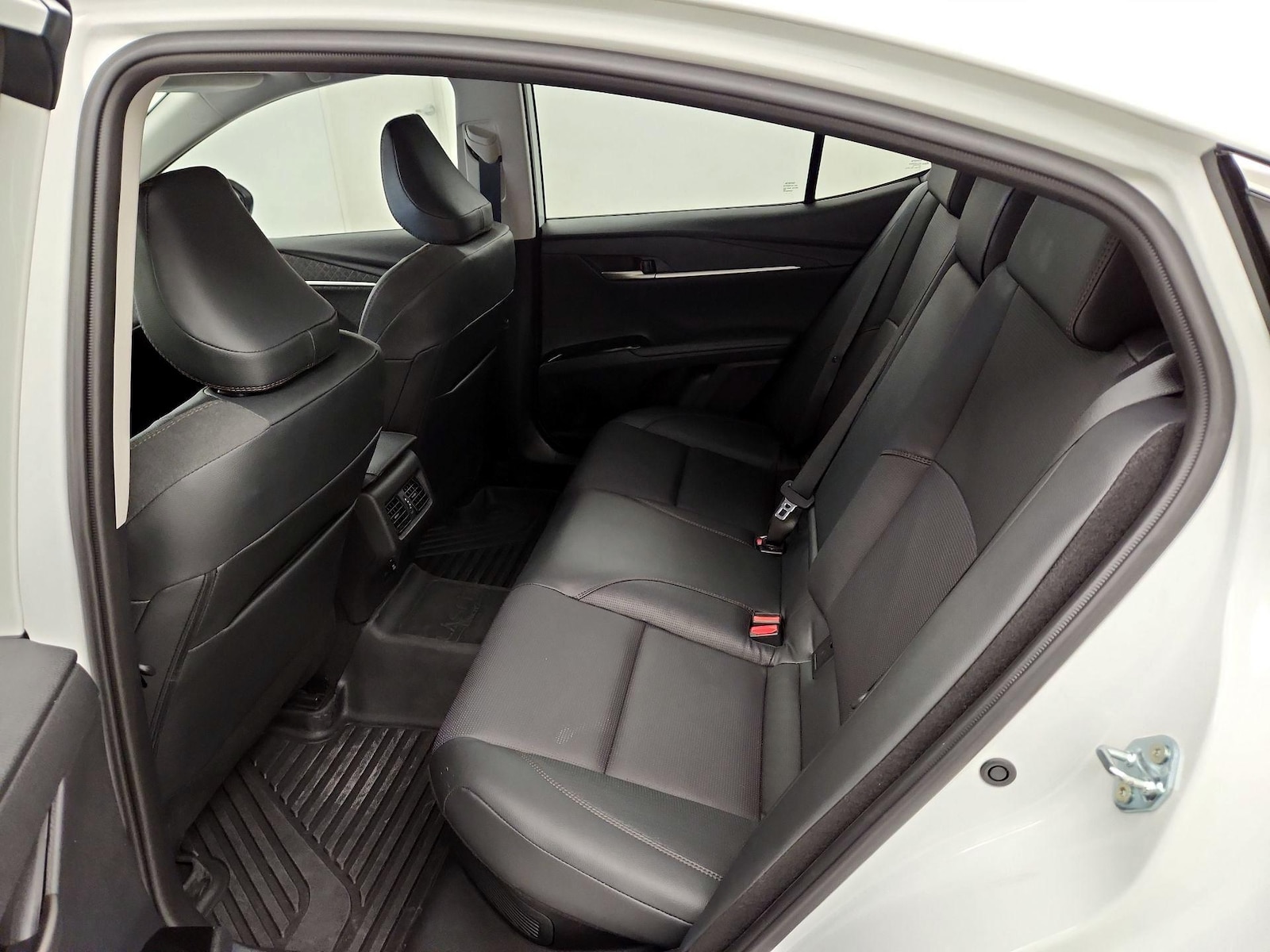 2026 Toyota Camry XLE - Photo 22