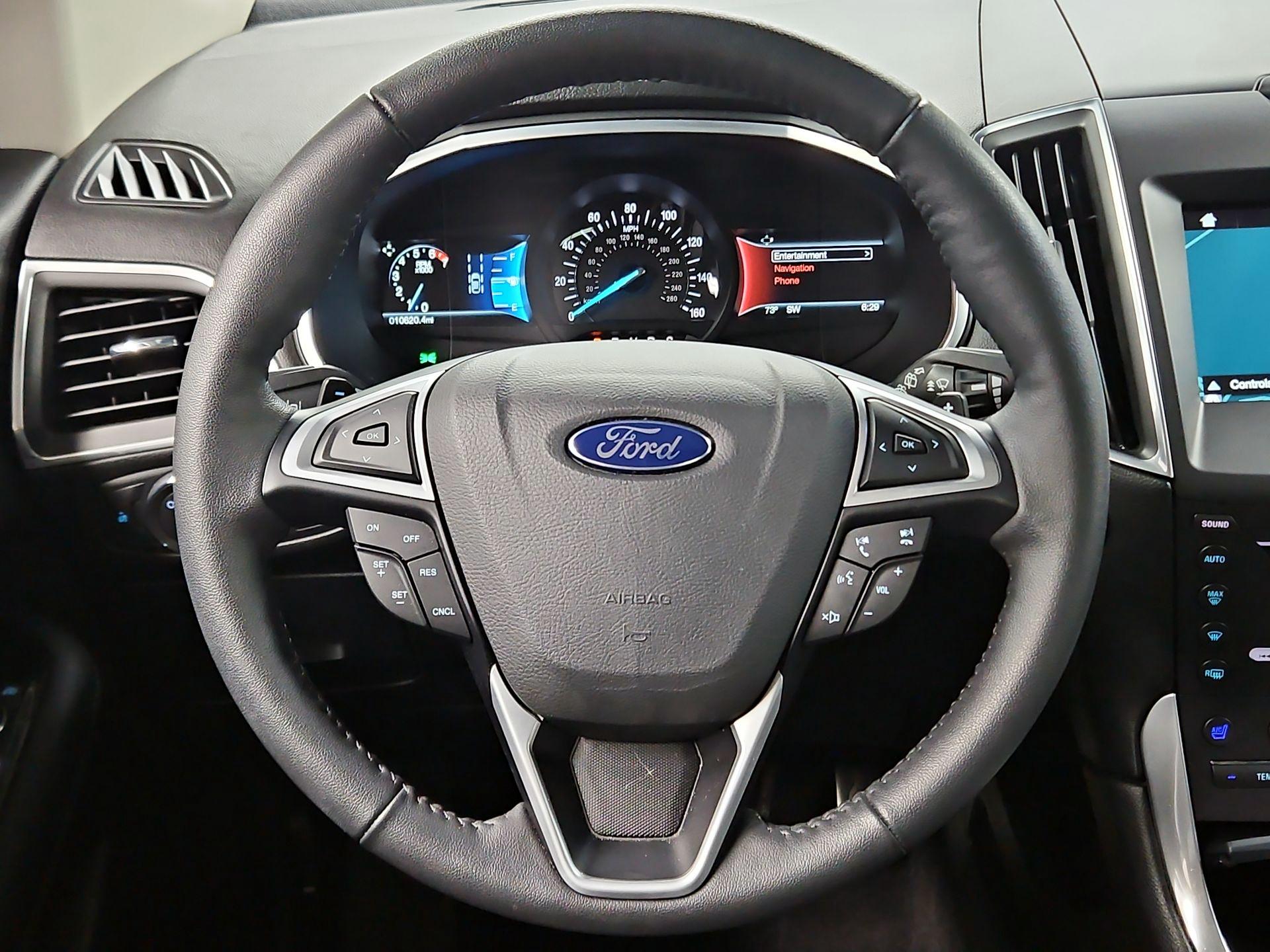 Thumbnail: 2016 Ford Edge - 10