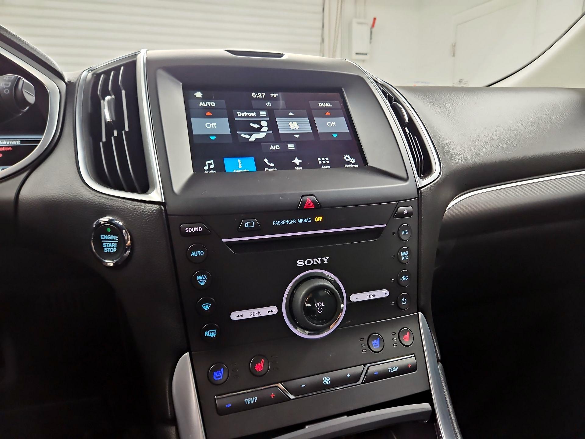 Thumbnail: 2016 Ford Edge - 17