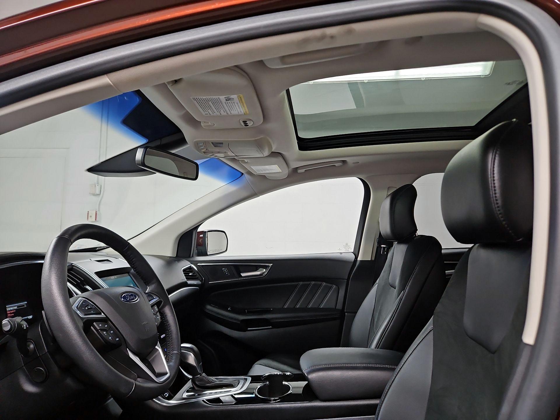 Thumbnail: 2016 Ford Edge - 20