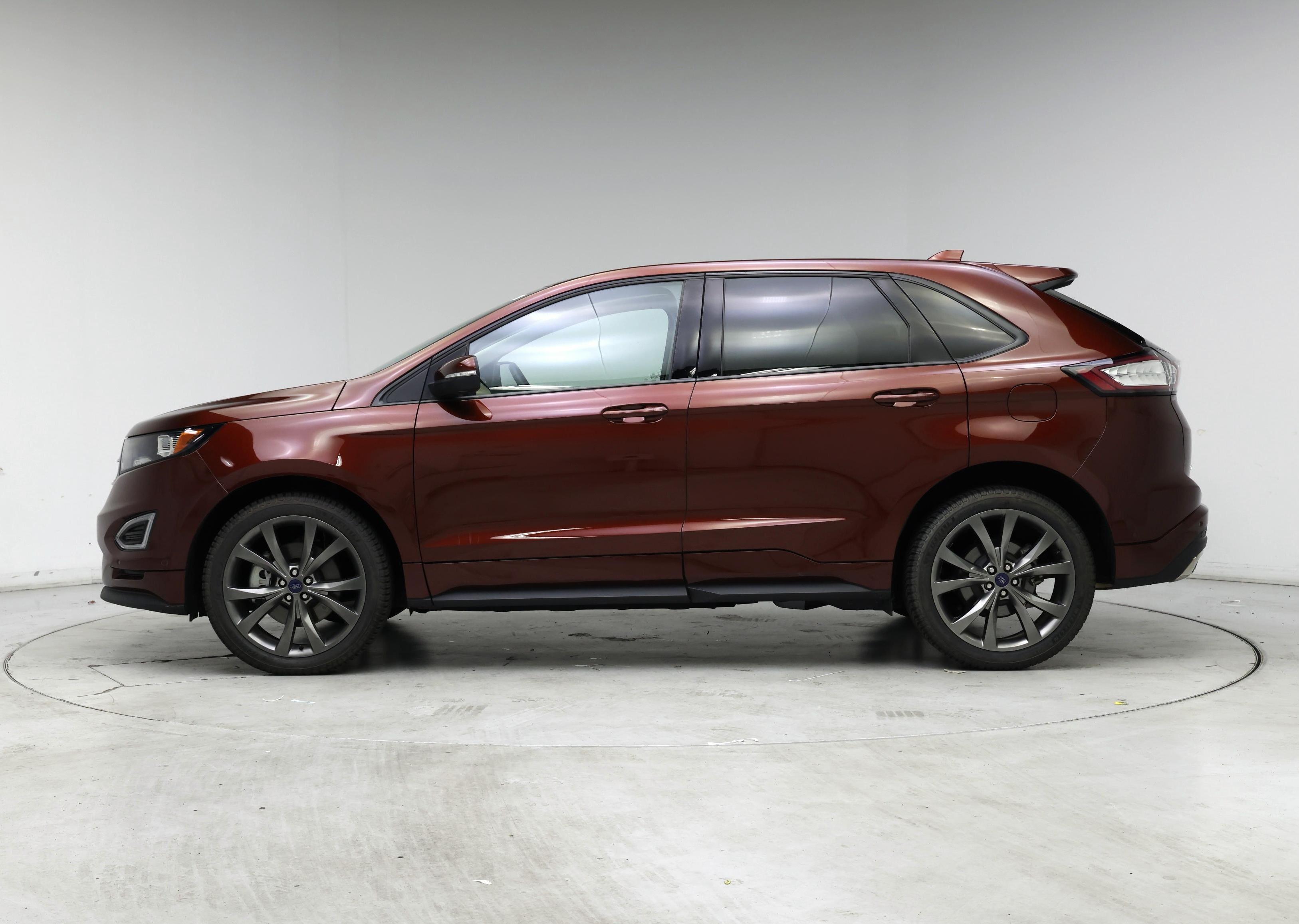 Thumbnail: 2016 Ford Edge - 3