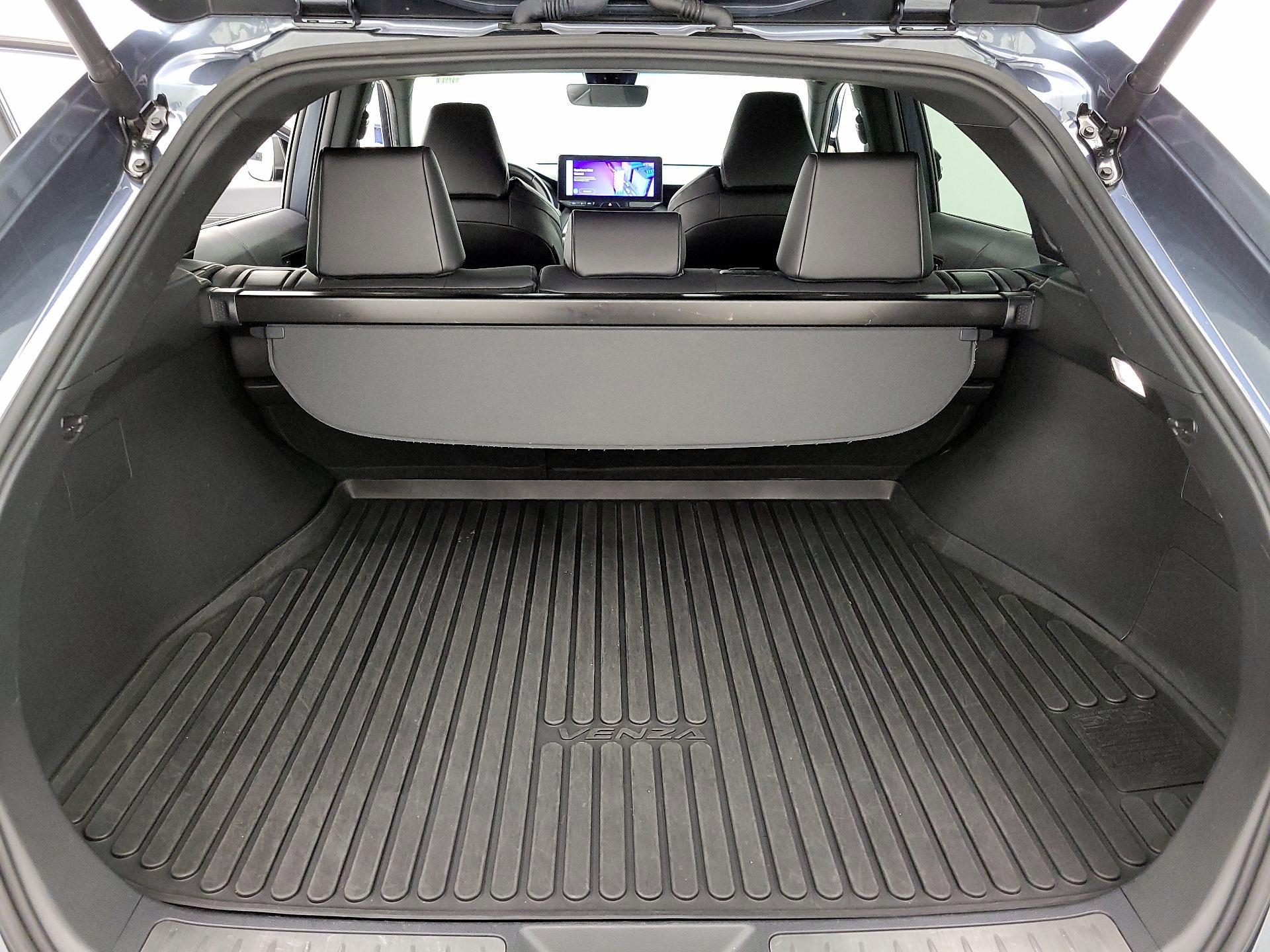 Thumbnail: 2024 Toyota Venza - 20