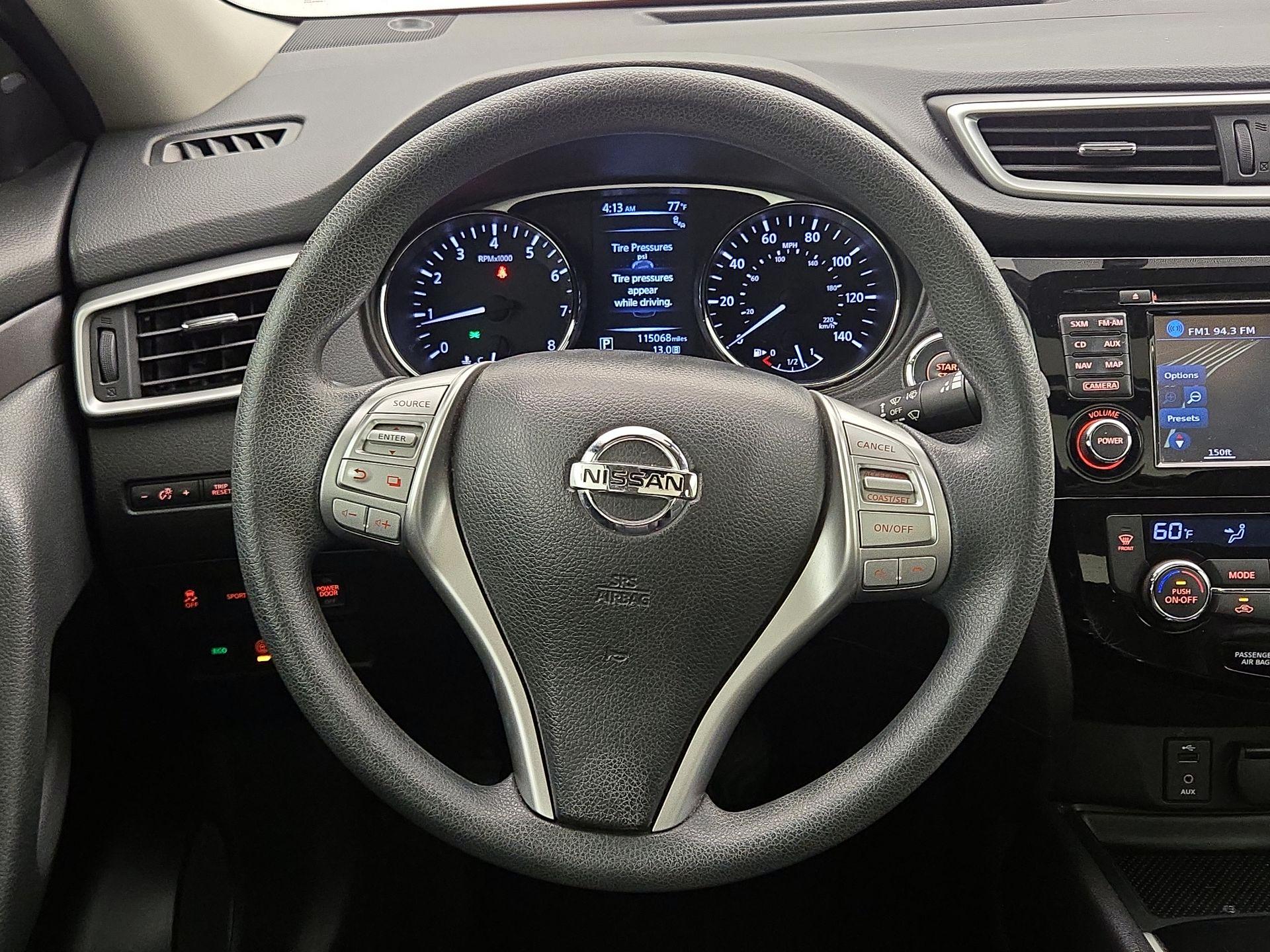 Thumbnail: 2016 Nissan Rogue - 10