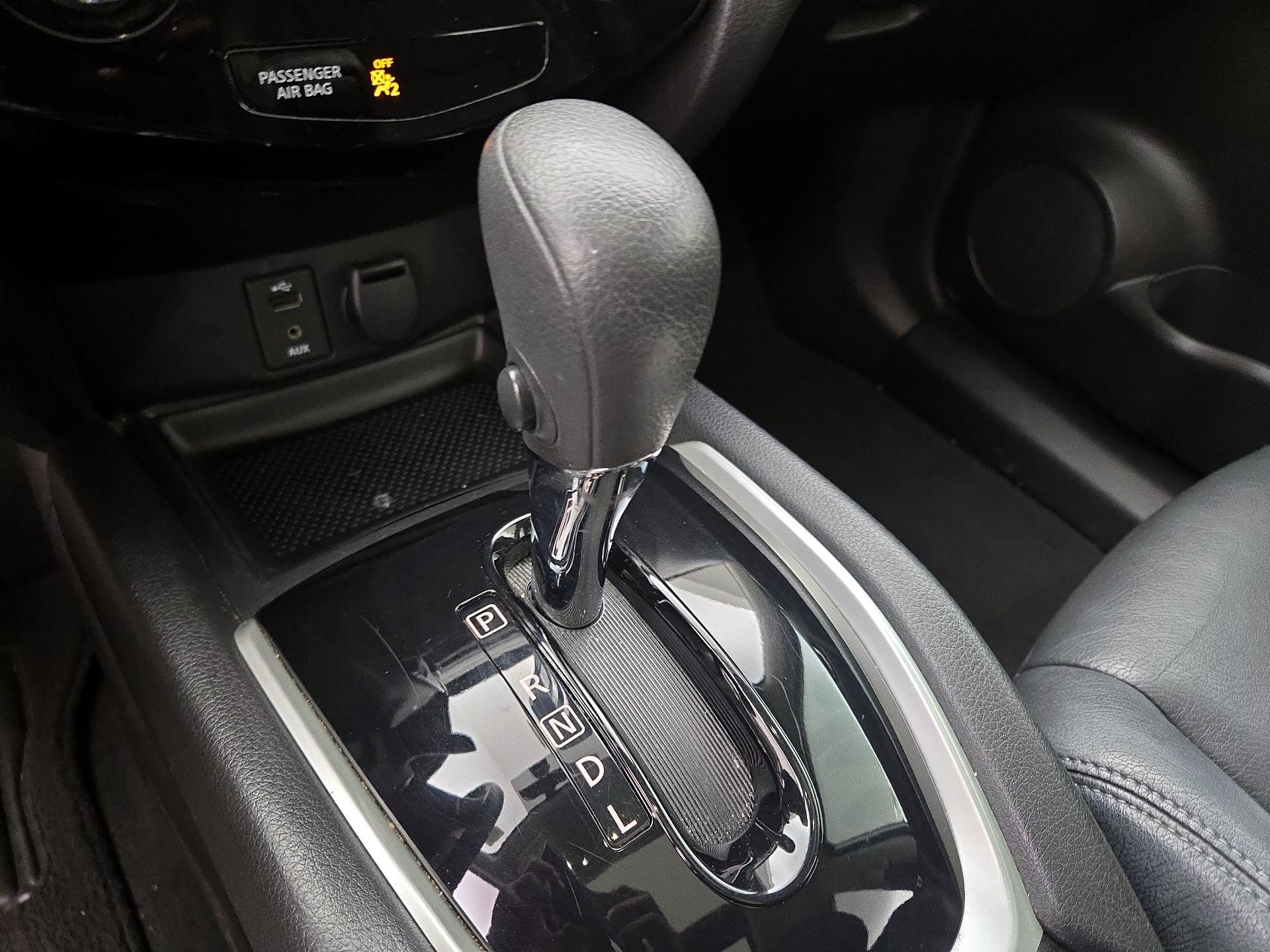 Thumbnail: 2016 Nissan Rogue - 18