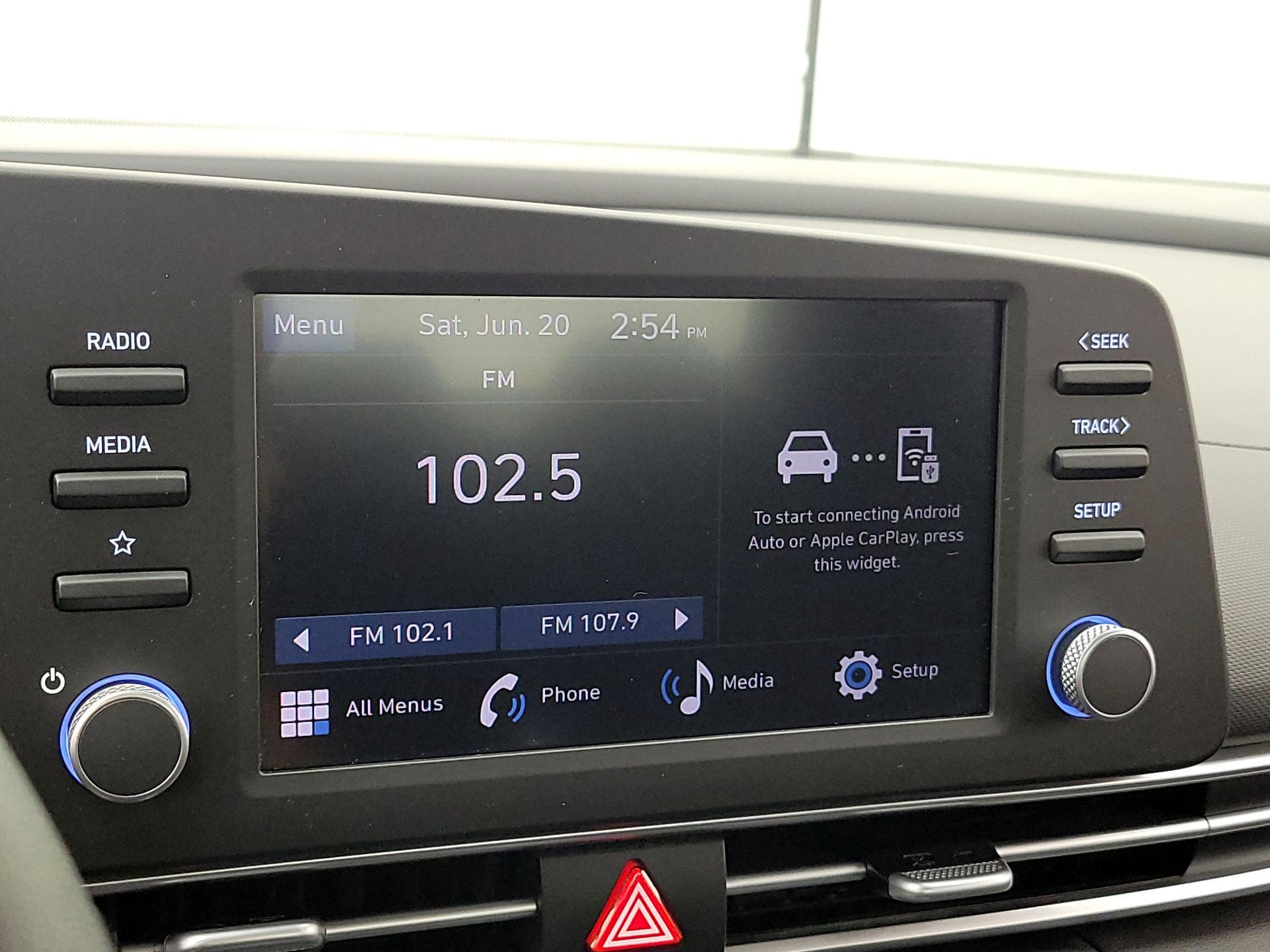 Thumbnail: 2024 Hyundai Elantra - 15