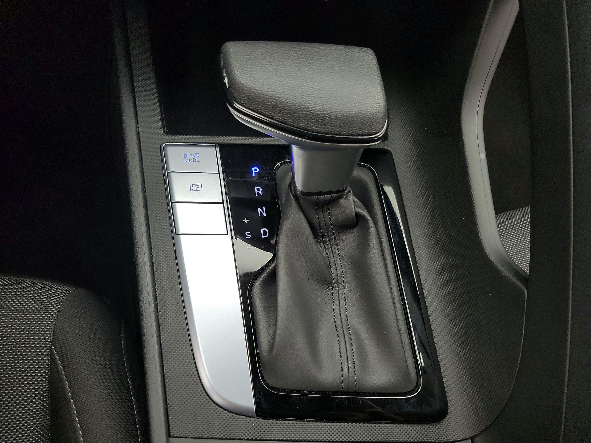 Thumbnail: 2024 Hyundai Elantra - 17