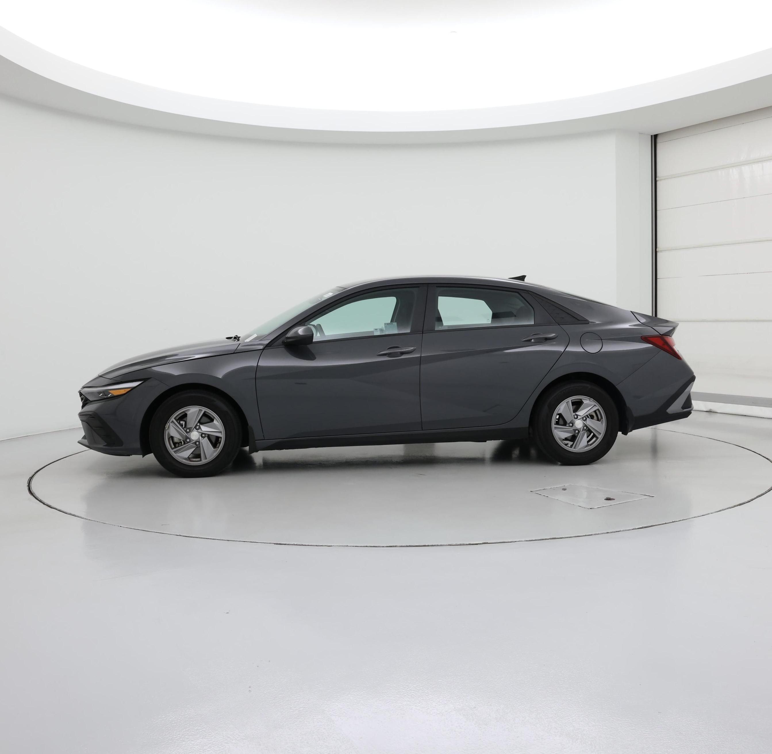 Thumbnail: 2024 Hyundai Elantra - 3