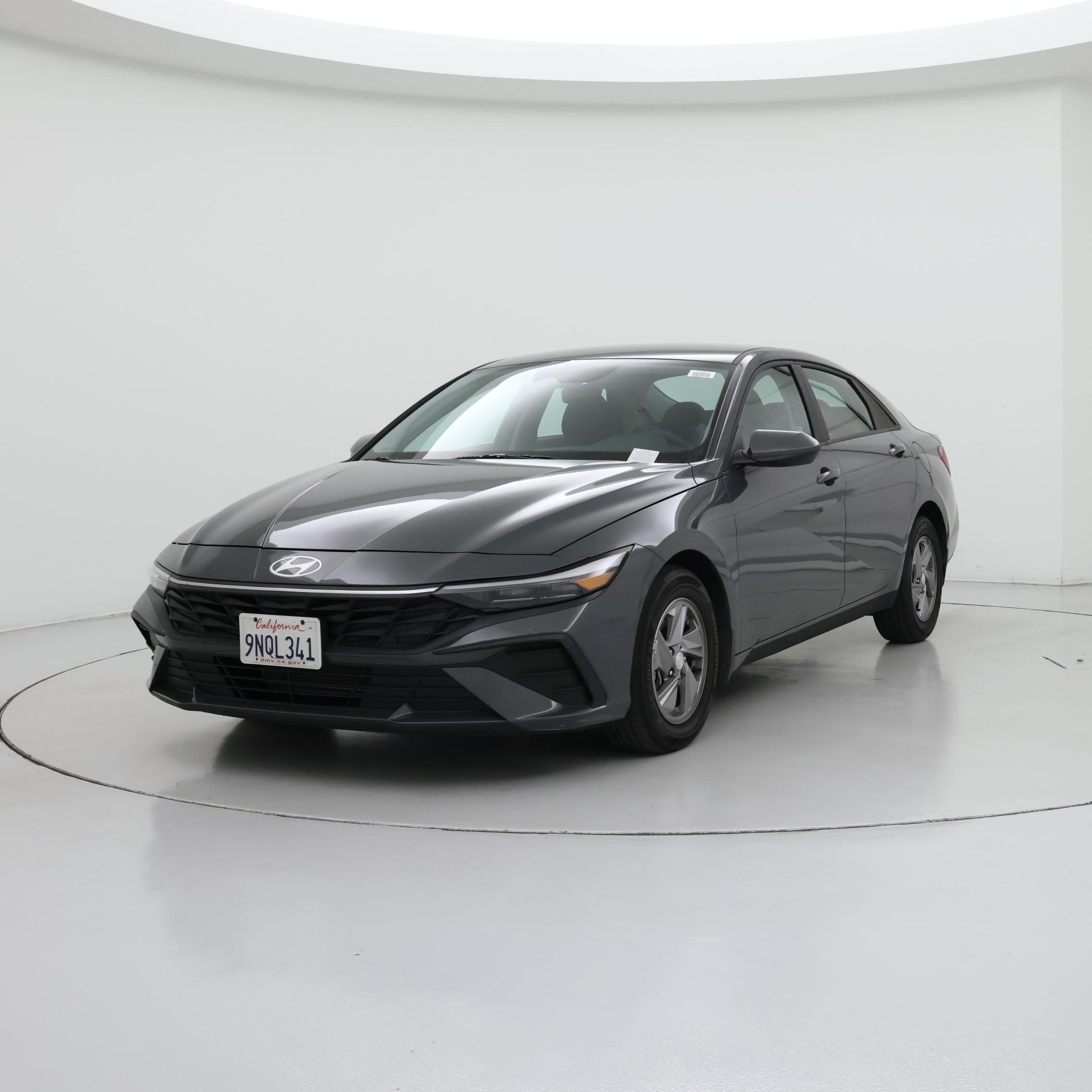 Thumbnail: 2024 Hyundai Elantra - 4