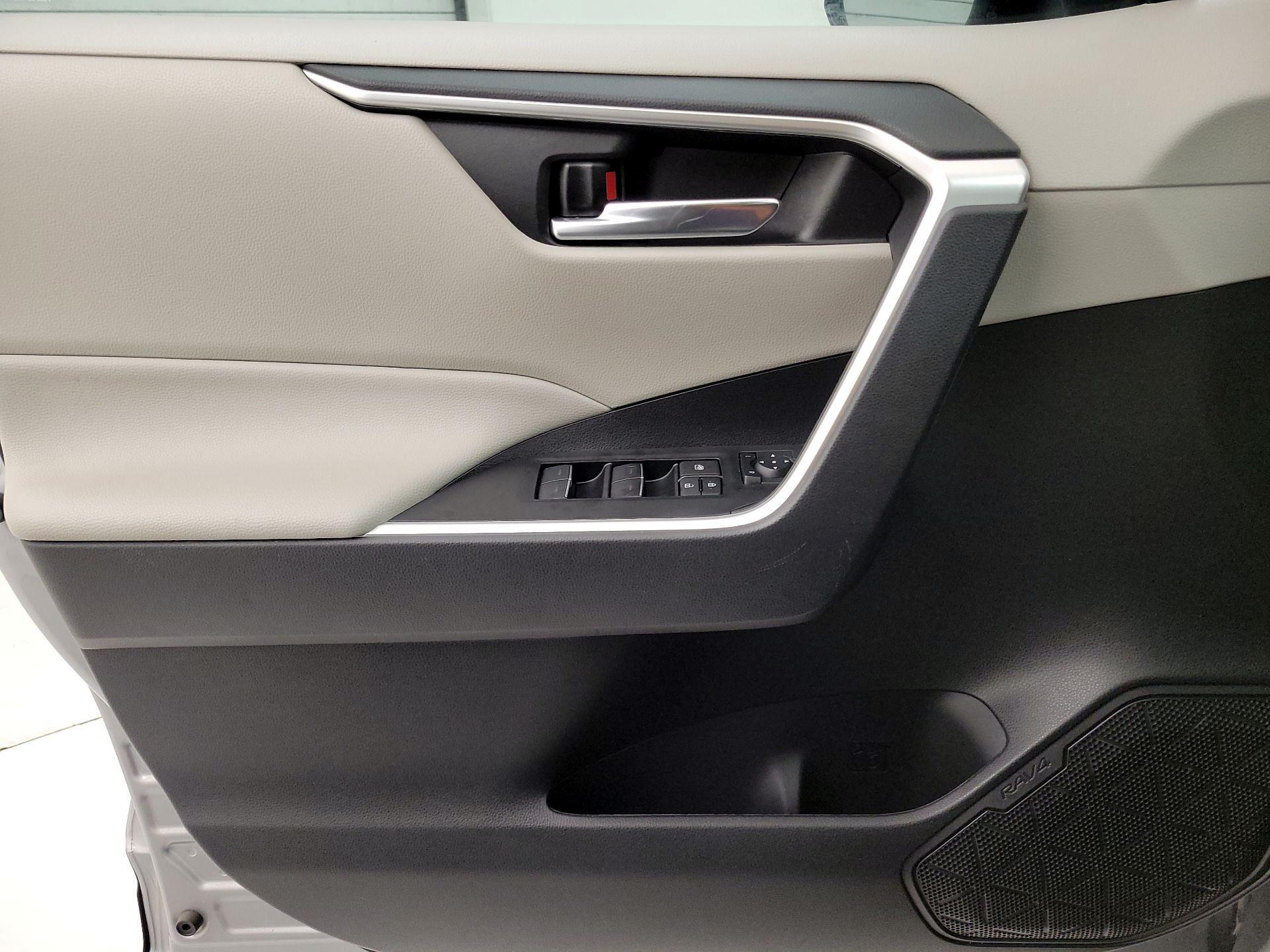 Thumbnail: 2024 Toyota RAV4 - 12