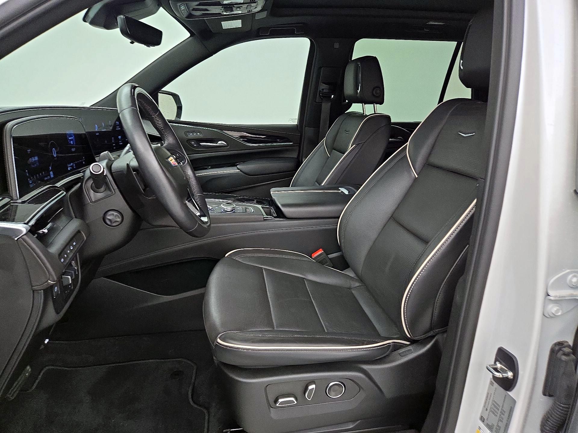 Thumbnail: 2024 Cadillac Escalade - 9