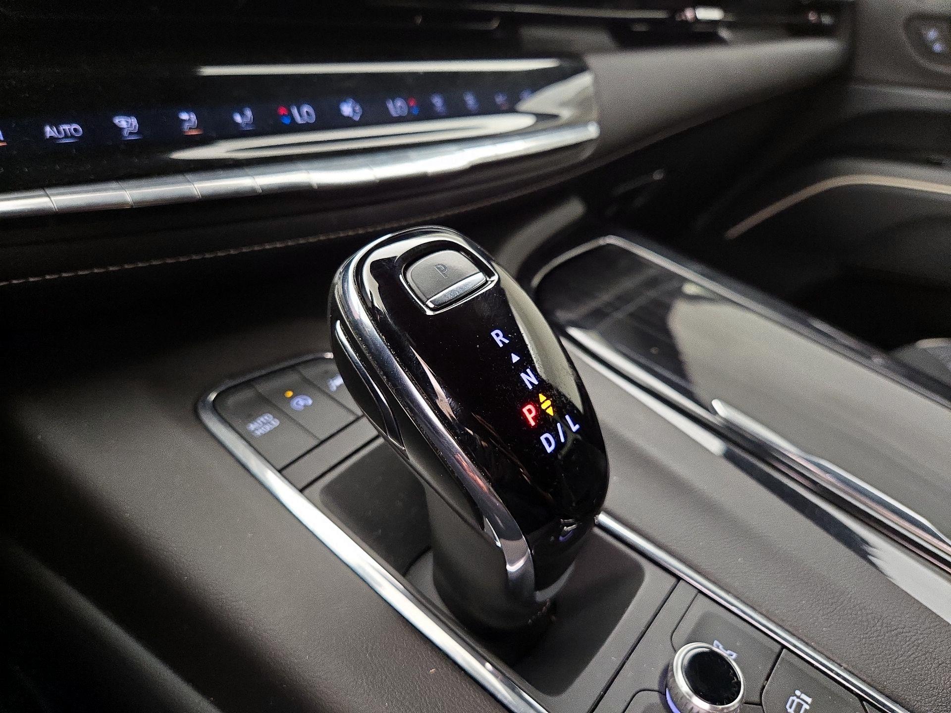 Thumbnail: 2024 Cadillac Escalade - 16