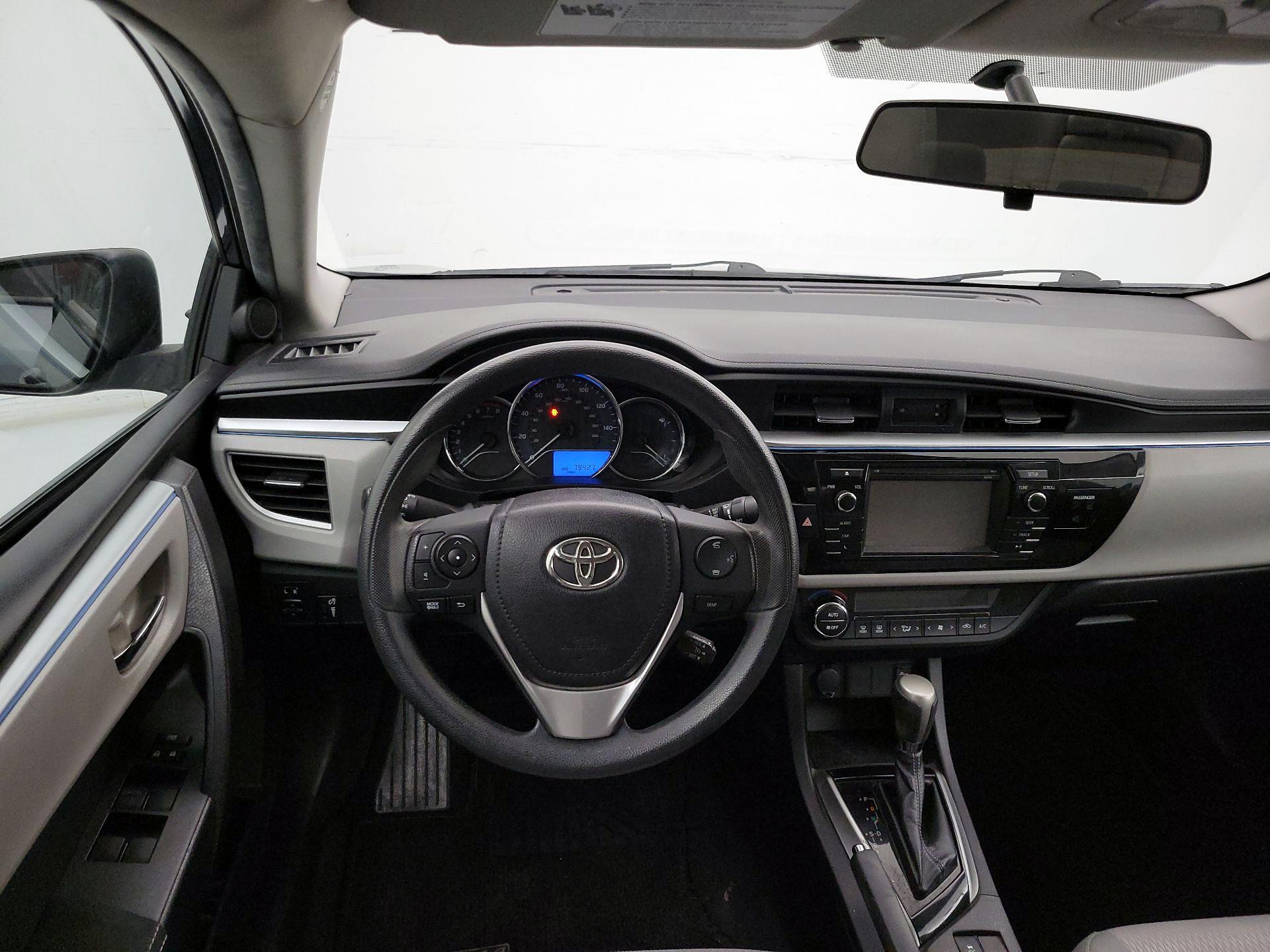 Thumbnail: 2015 Toyota Corolla - 10