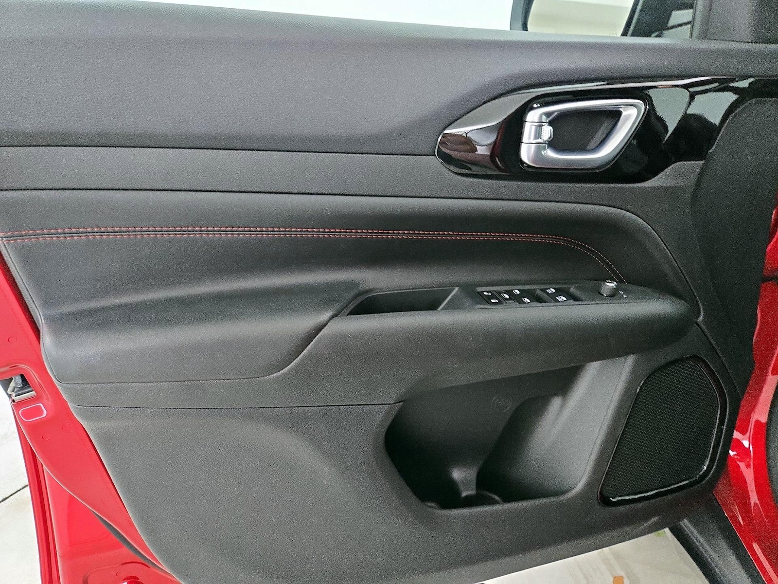 2025 Jeep Compass Trailhawk - Photo 13