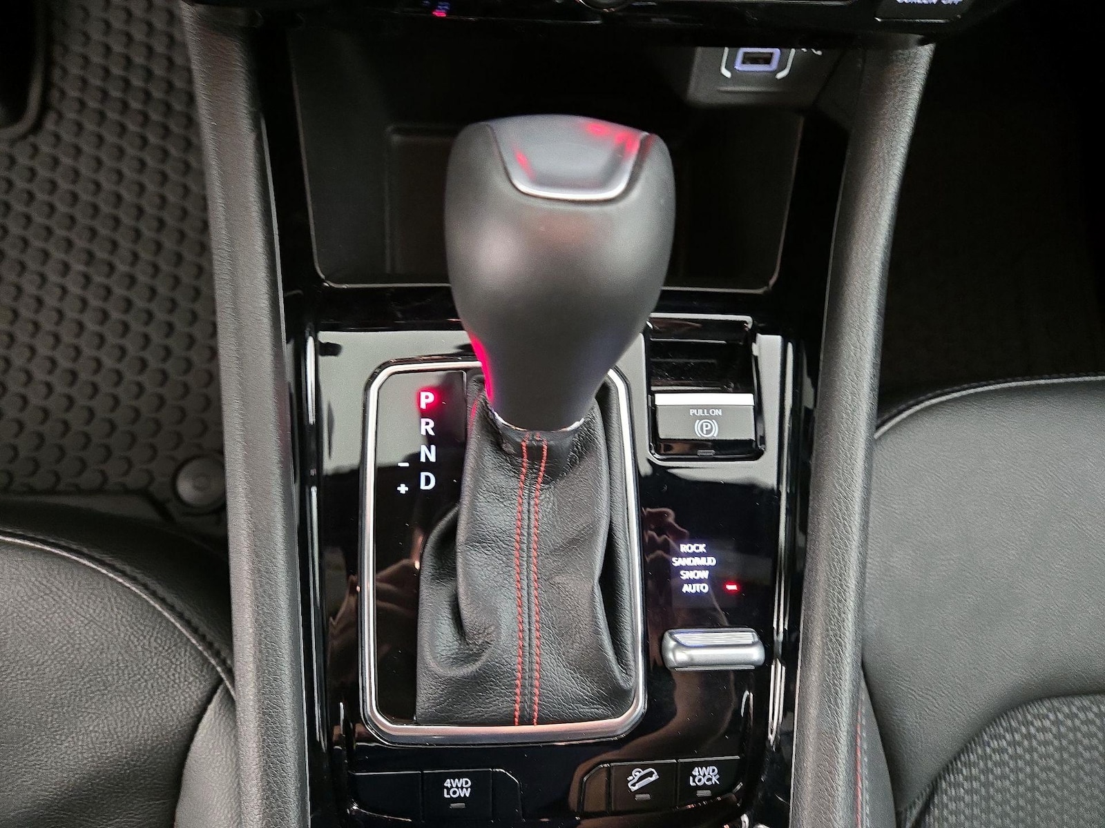 2025 Jeep Compass Trailhawk - Photo 18
