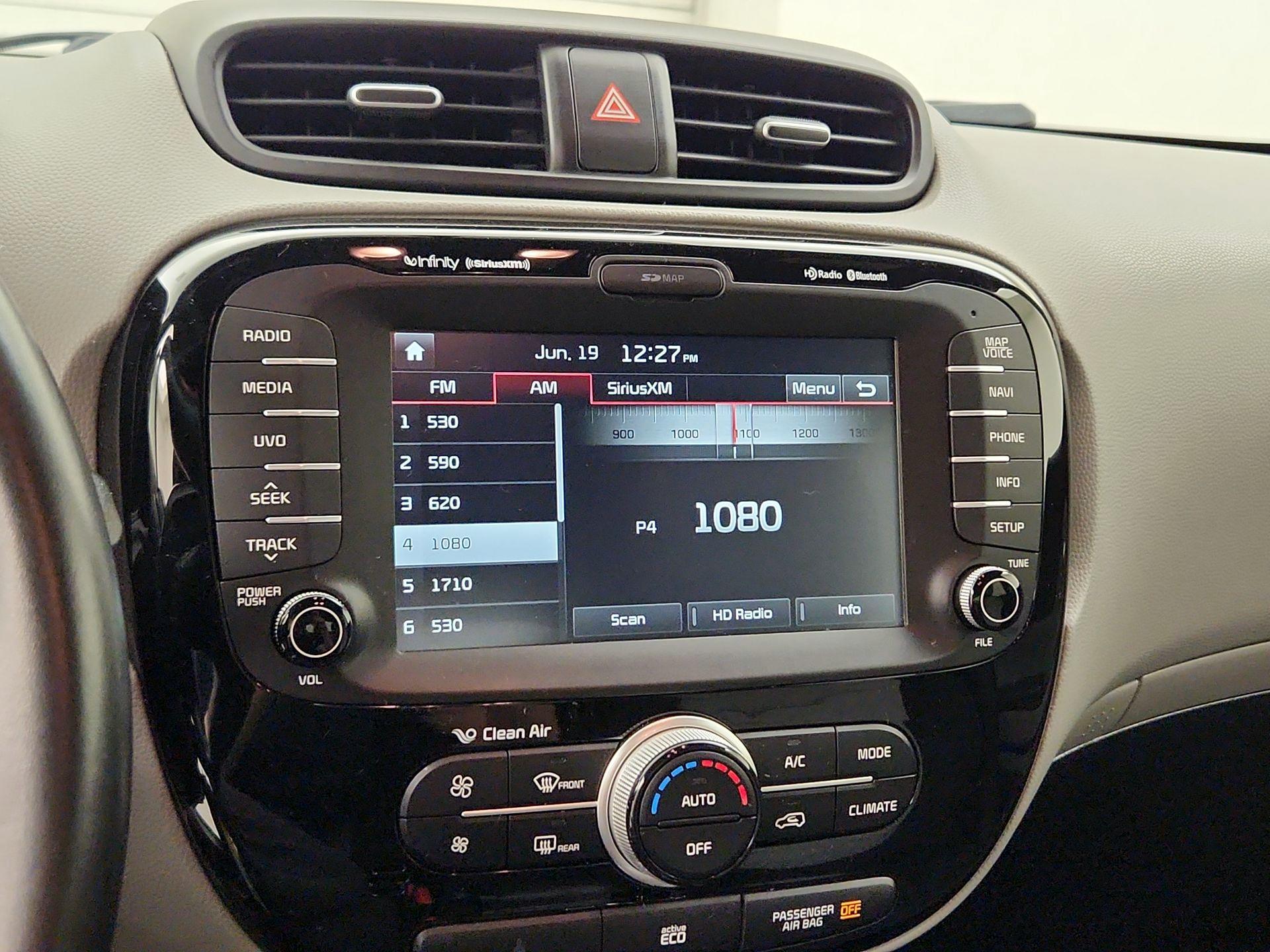 Thumbnail: 2015 Kia Soul - 16