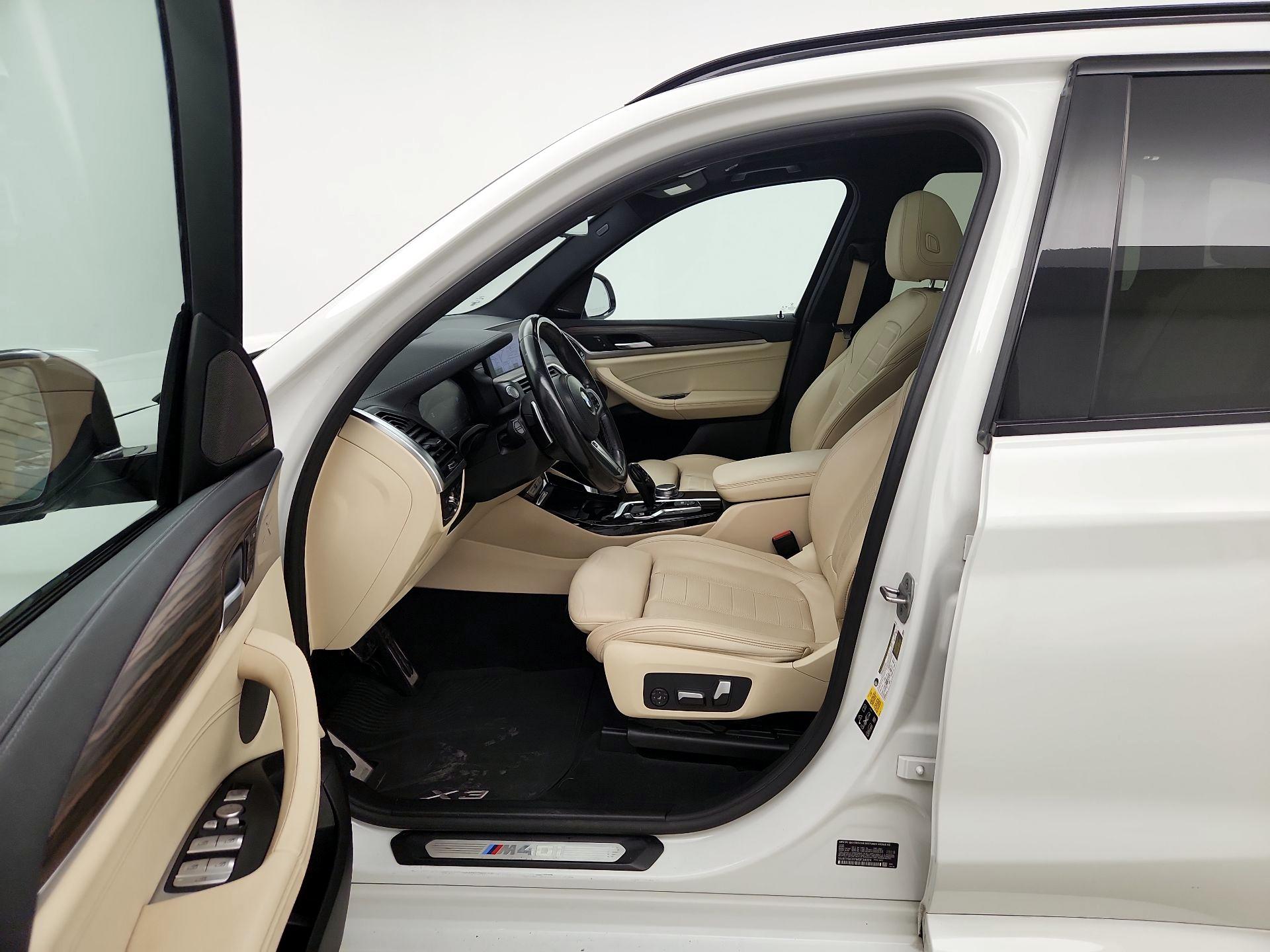 Thumbnail: 2021 BMW X3 - 11