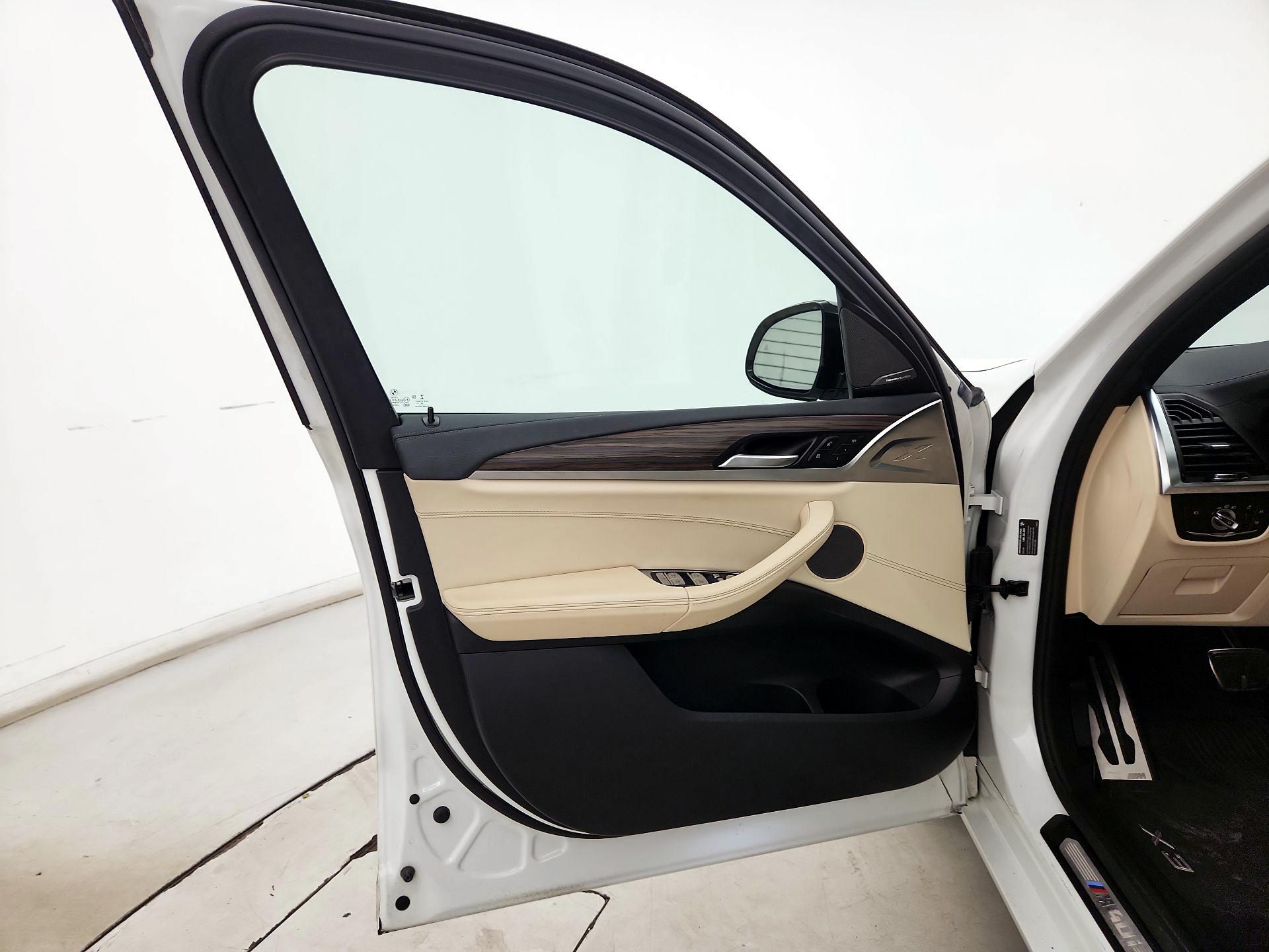 Thumbnail: 2021 BMW X3 - 12