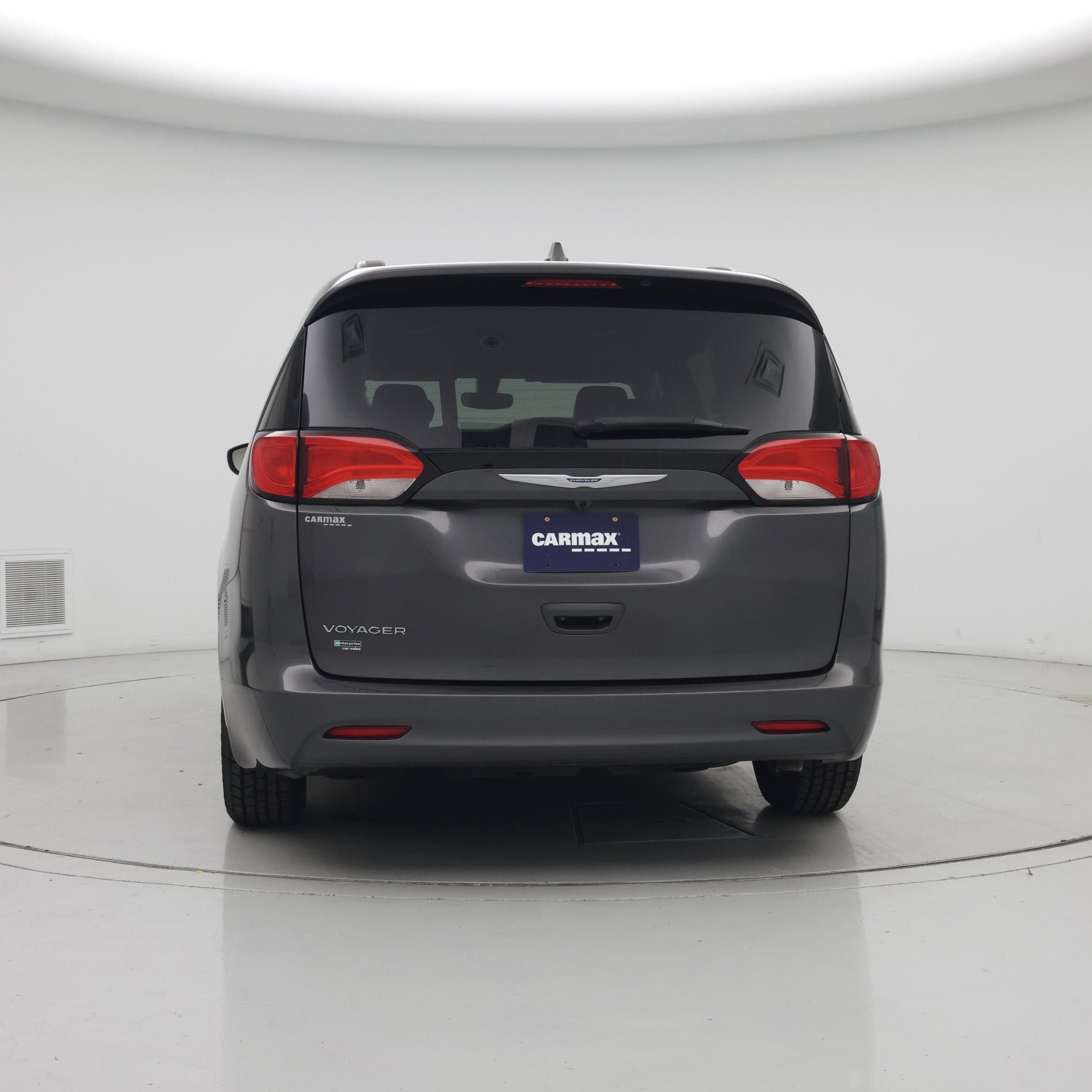 Thumbnail: 2020 Chrysler Voyager - 6