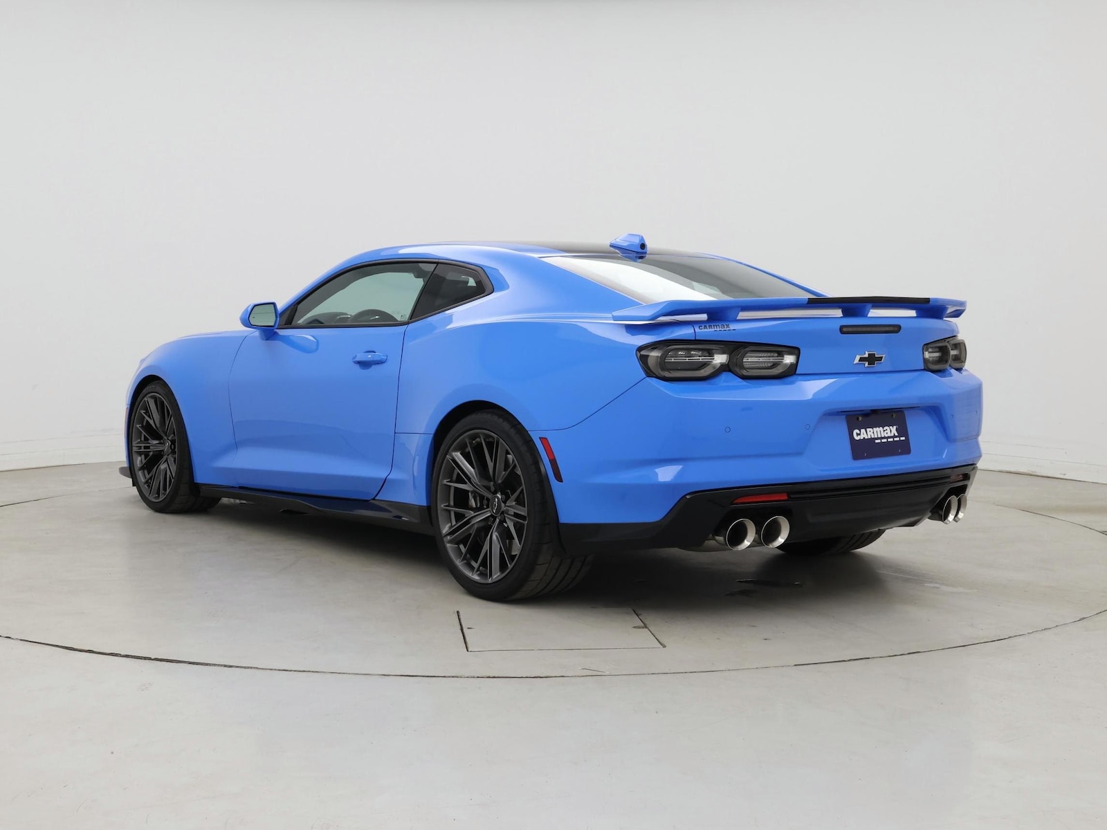 2022 Chevrolet Camaro ZL1 - Photo 3