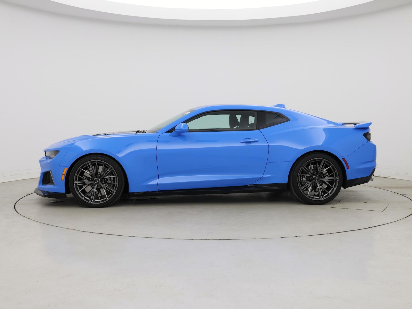 2022 Chevrolet Camaro ZL1 - Photo 4