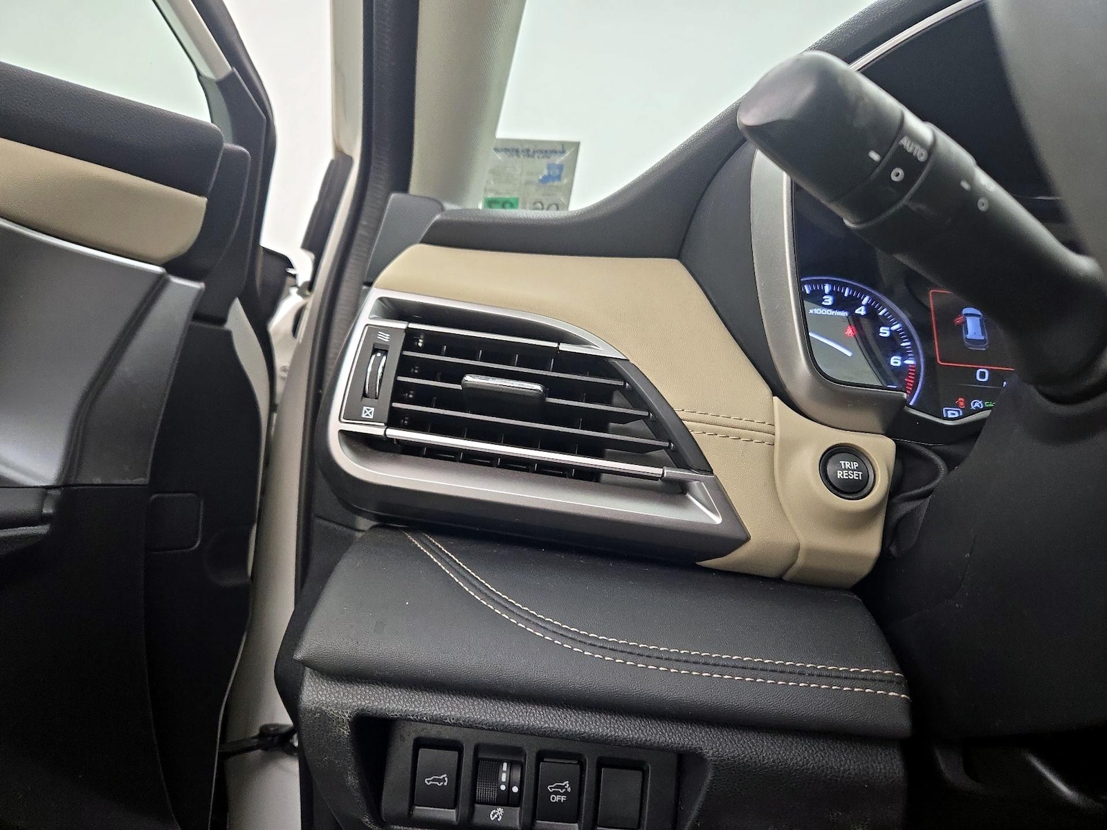2021 Subaru Outback Limited - Photo 14