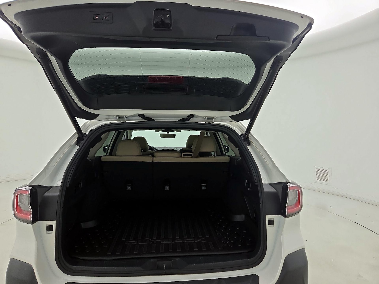 2021 Subaru Outback Limited - Photo 22