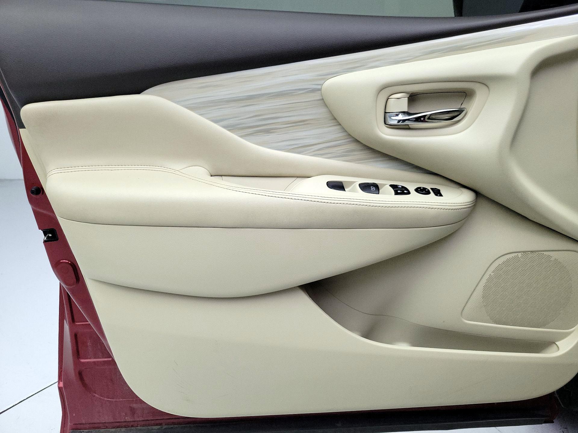 Thumbnail: 2016 Nissan Murano - 12