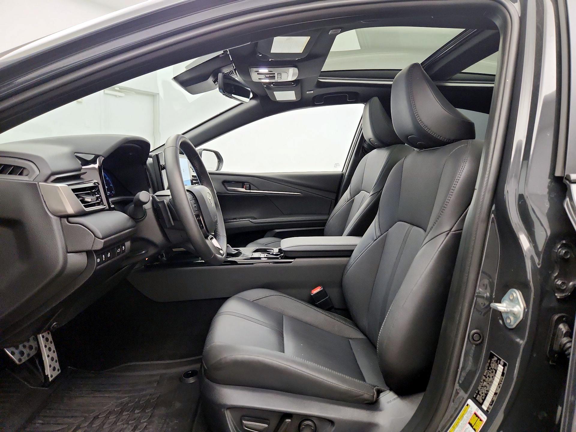 Thumbnail: 2026 Toyota Camry - 11