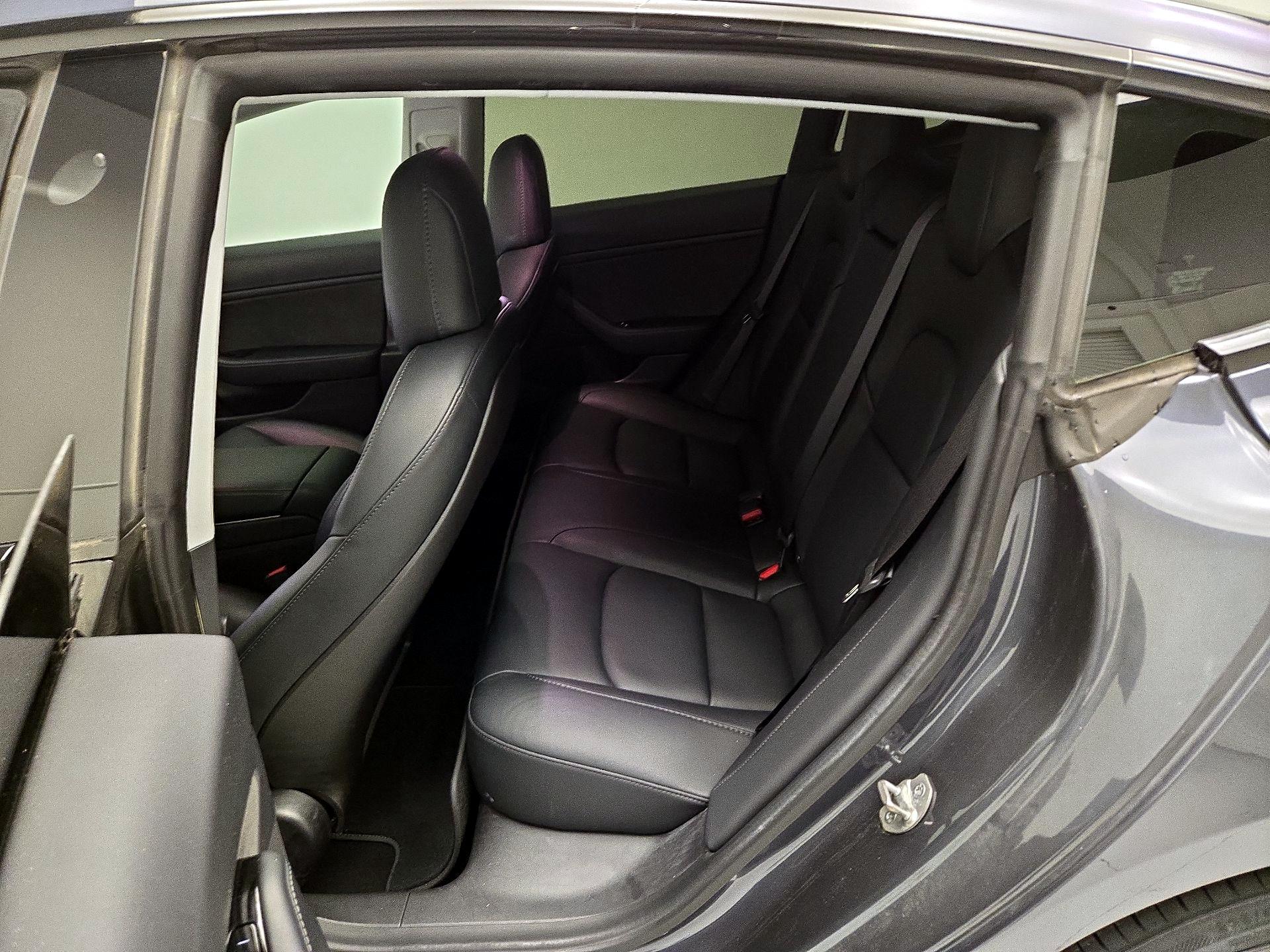 Thumbnail: 2020 Tesla Model 3 - 19