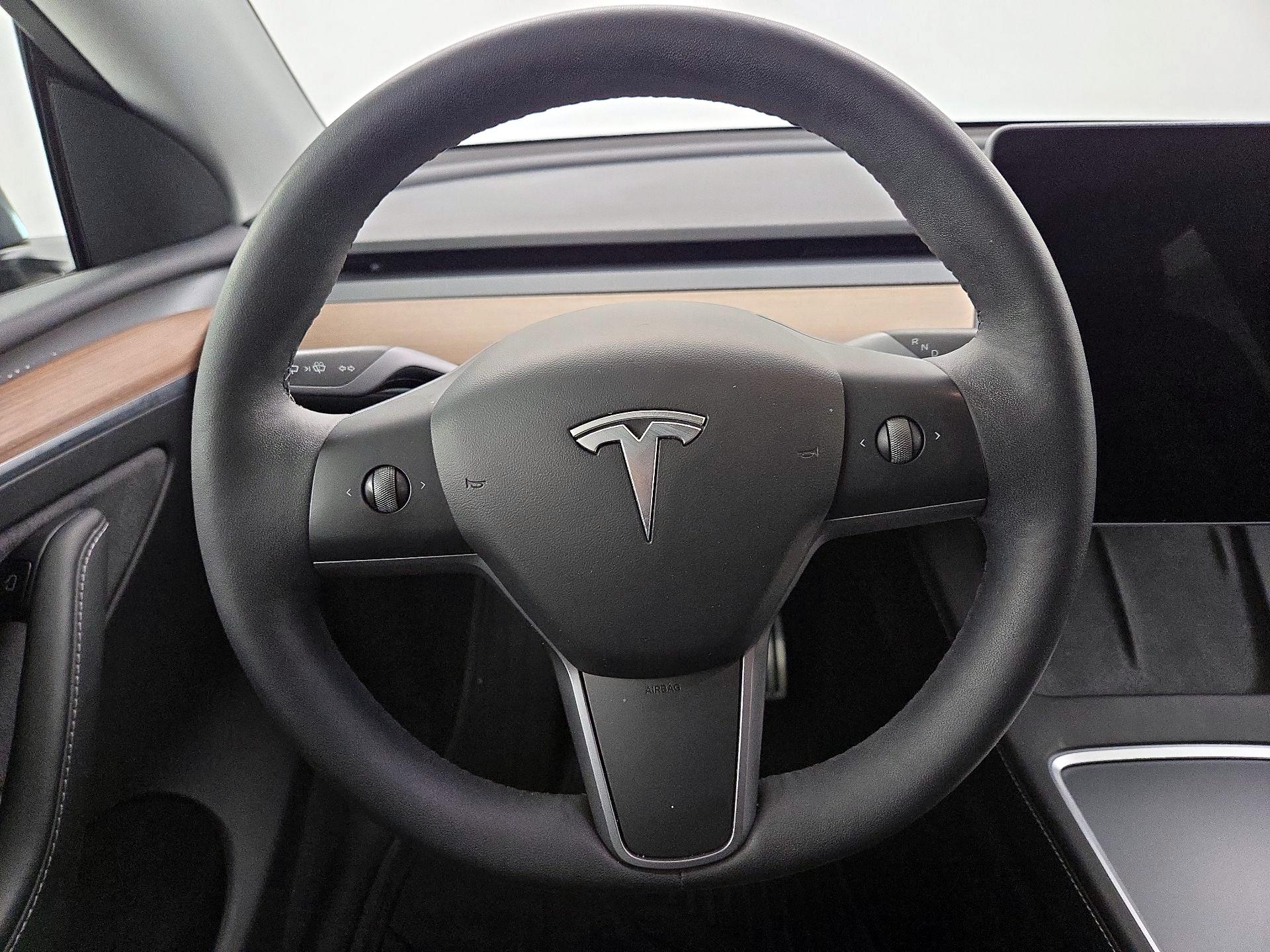 Thumbnail: 2022 Tesla Model Y - 10