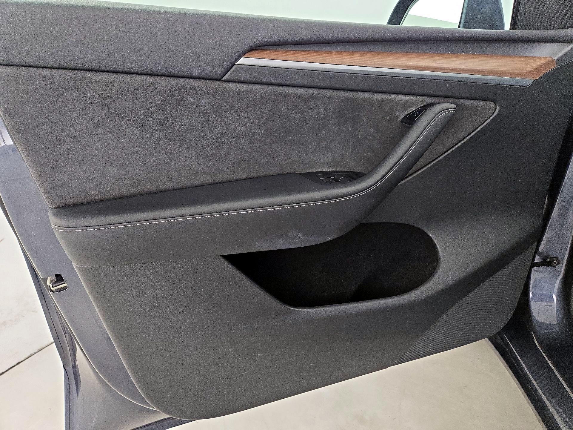 Thumbnail: 2022 Tesla Model Y - 12