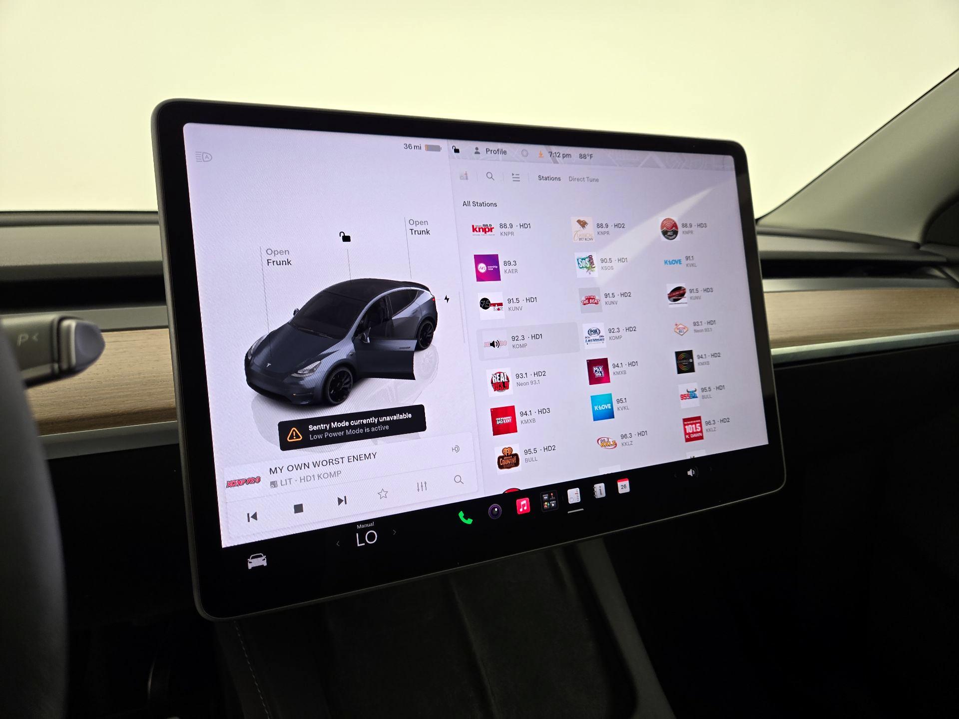 Thumbnail: 2022 Tesla Model Y - 15