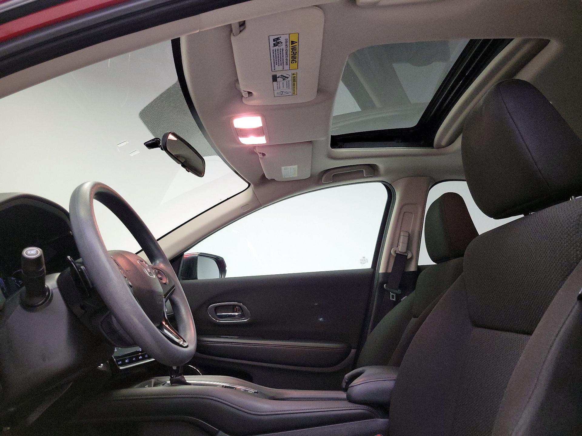 Thumbnail: 2016 Honda HR-V - 19