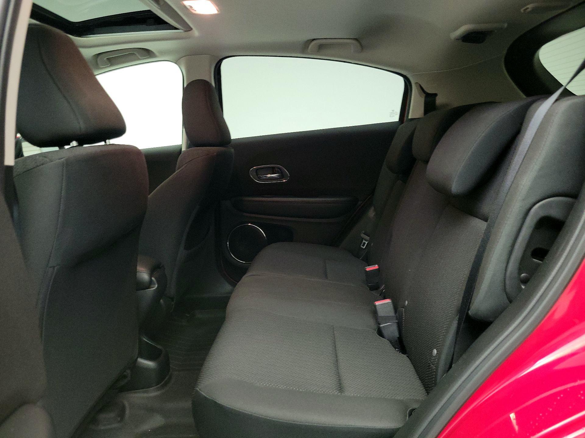 Thumbnail: 2016 Honda HR-V - 20