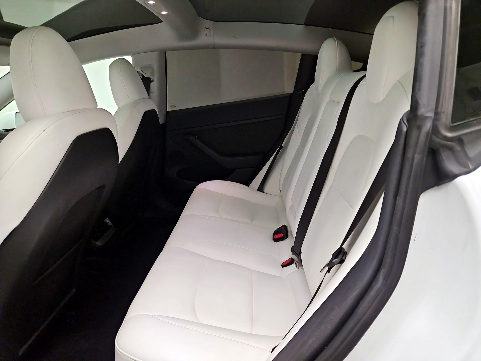 Thumbnail: 2023 Tesla Model 3 - 19