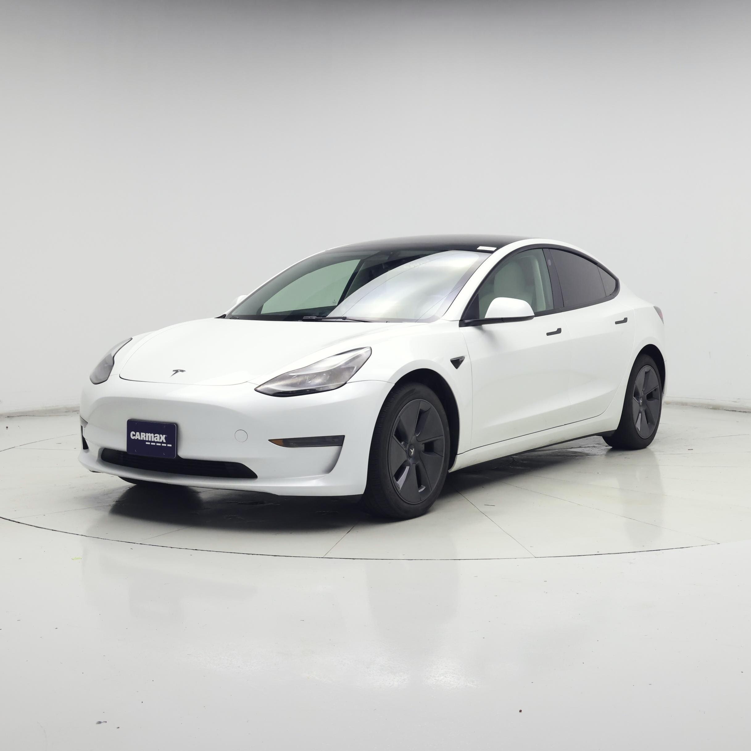 Thumbnail: 2023 Tesla Model 3 - 4