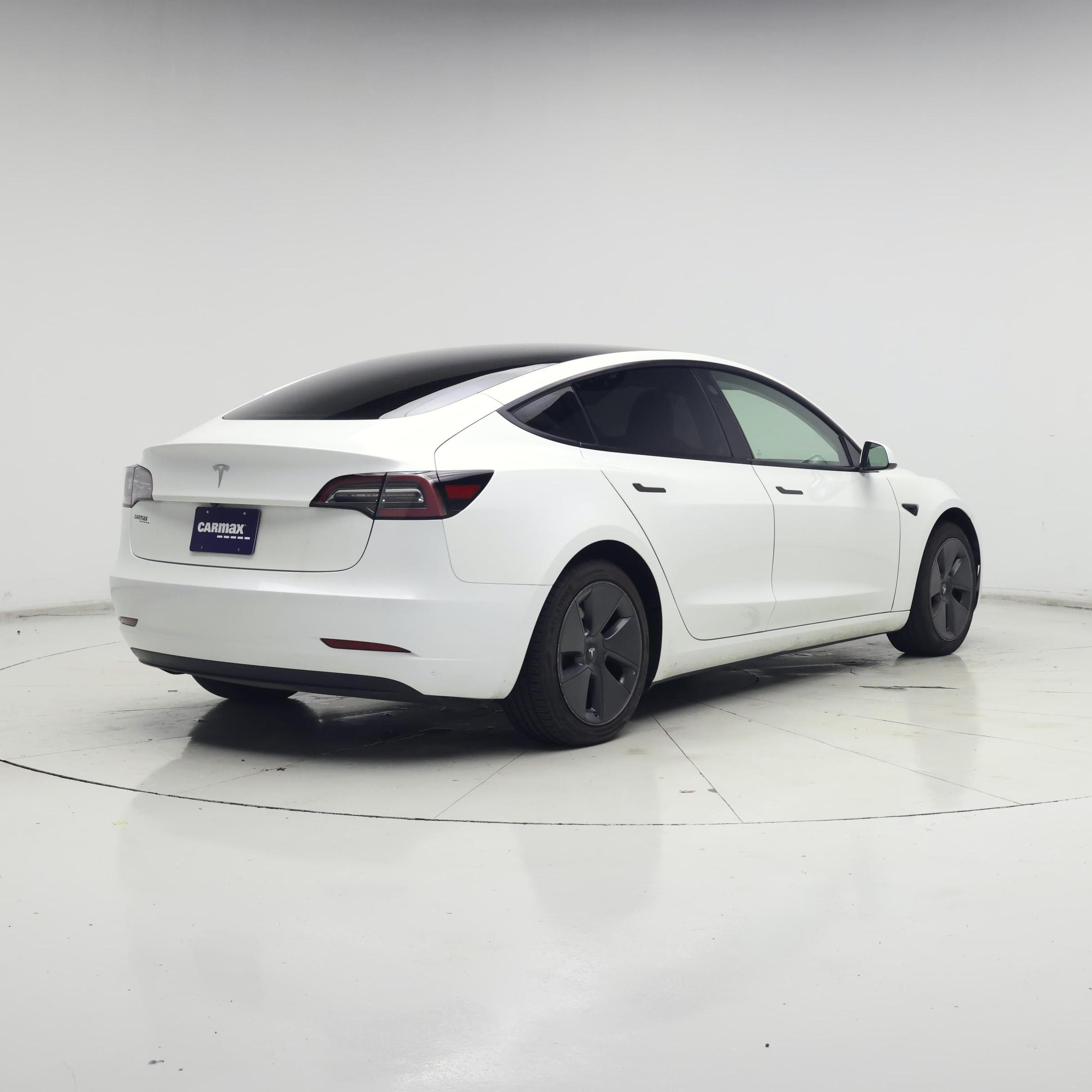 Thumbnail: 2023 Tesla Model 3 - 8