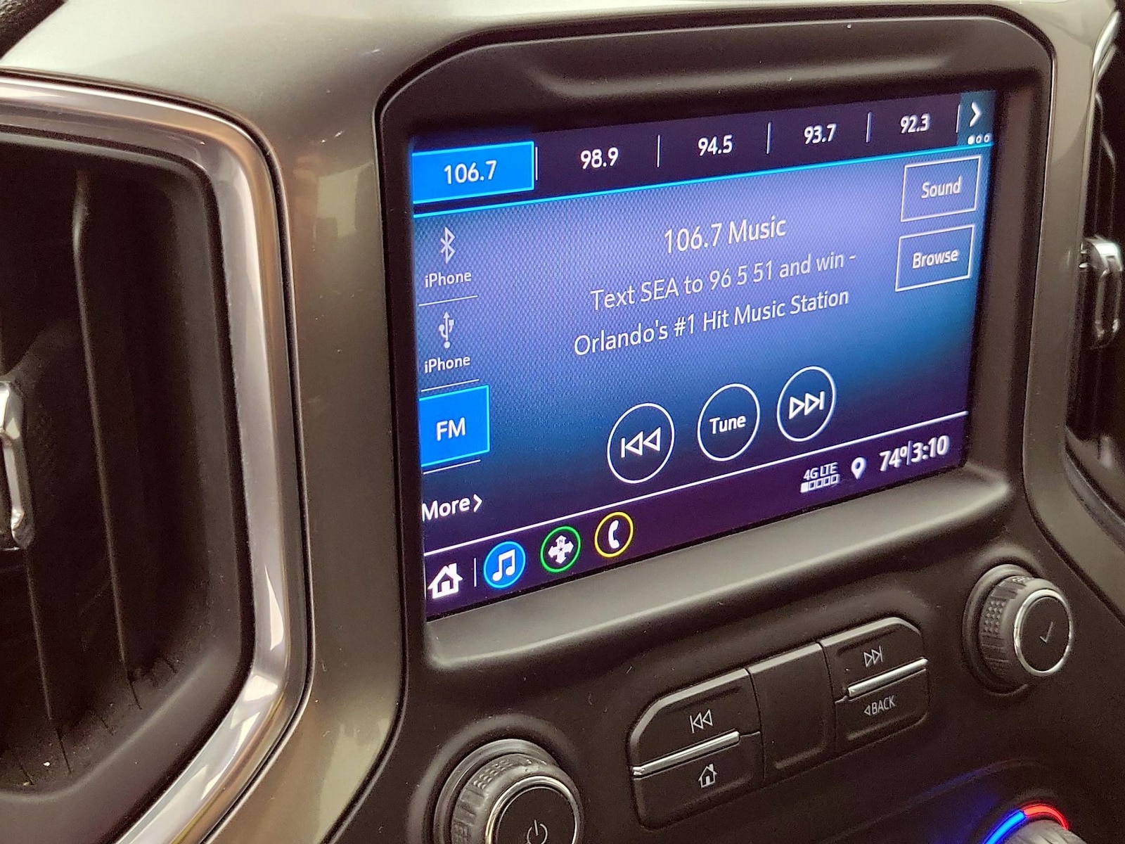 2019 Chevrolet Silverado 1500 LT - Photo 16