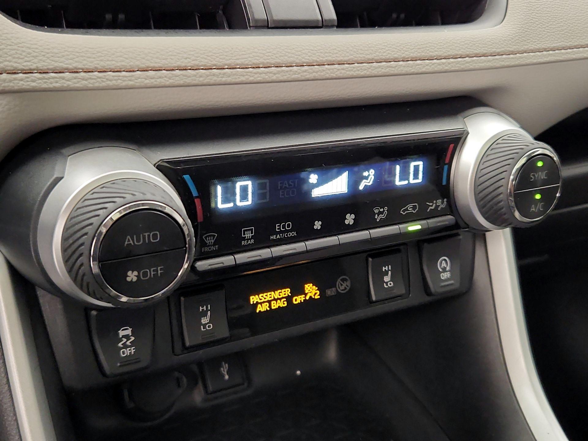 Thumbnail: 2025 Toyota RAV4 - 16