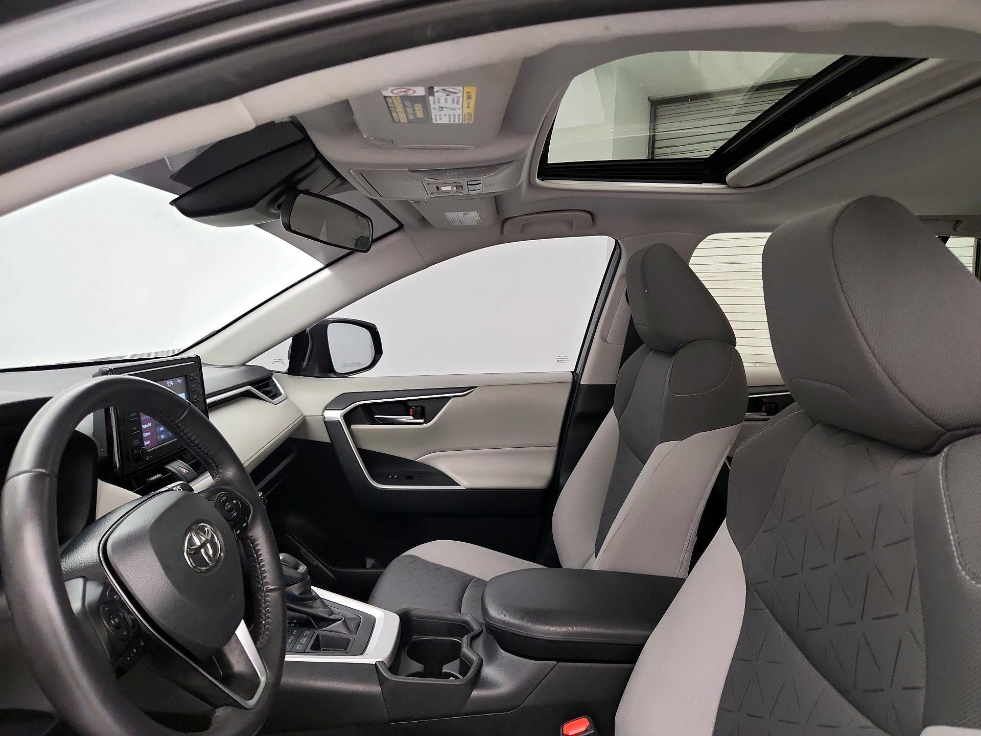Thumbnail: 2025 Toyota RAV4 - 19