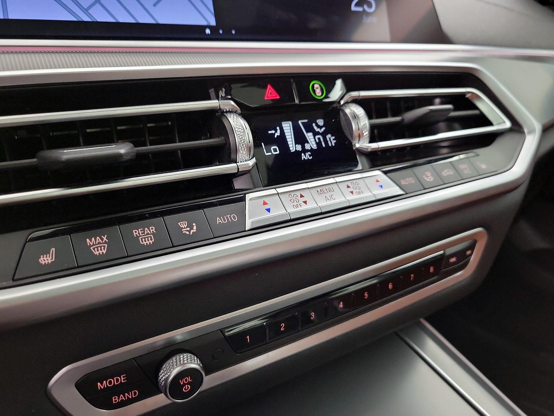 Thumbnail: 2022 BMW X5 - 17