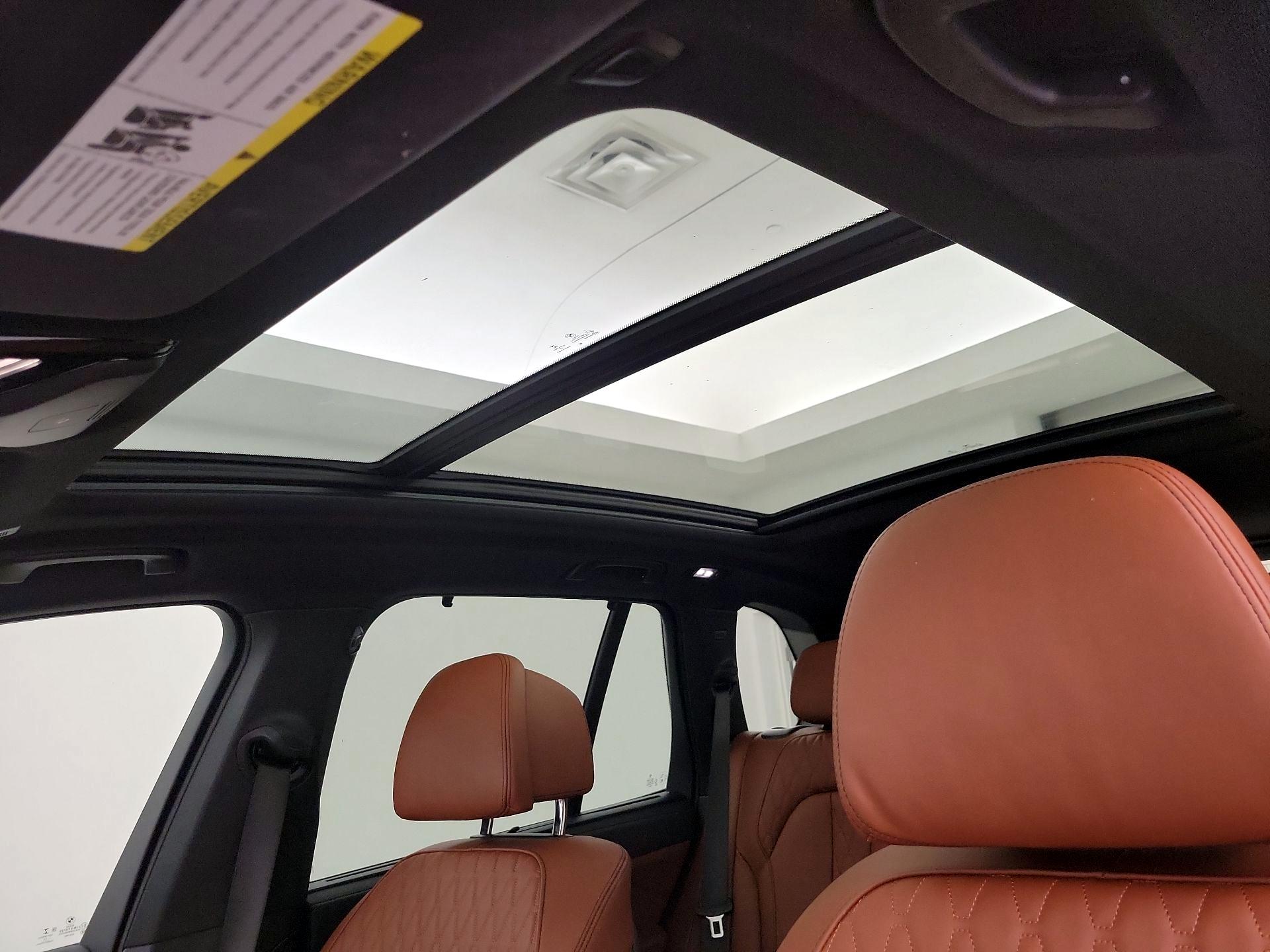 Thumbnail: 2022 BMW X5 - 20