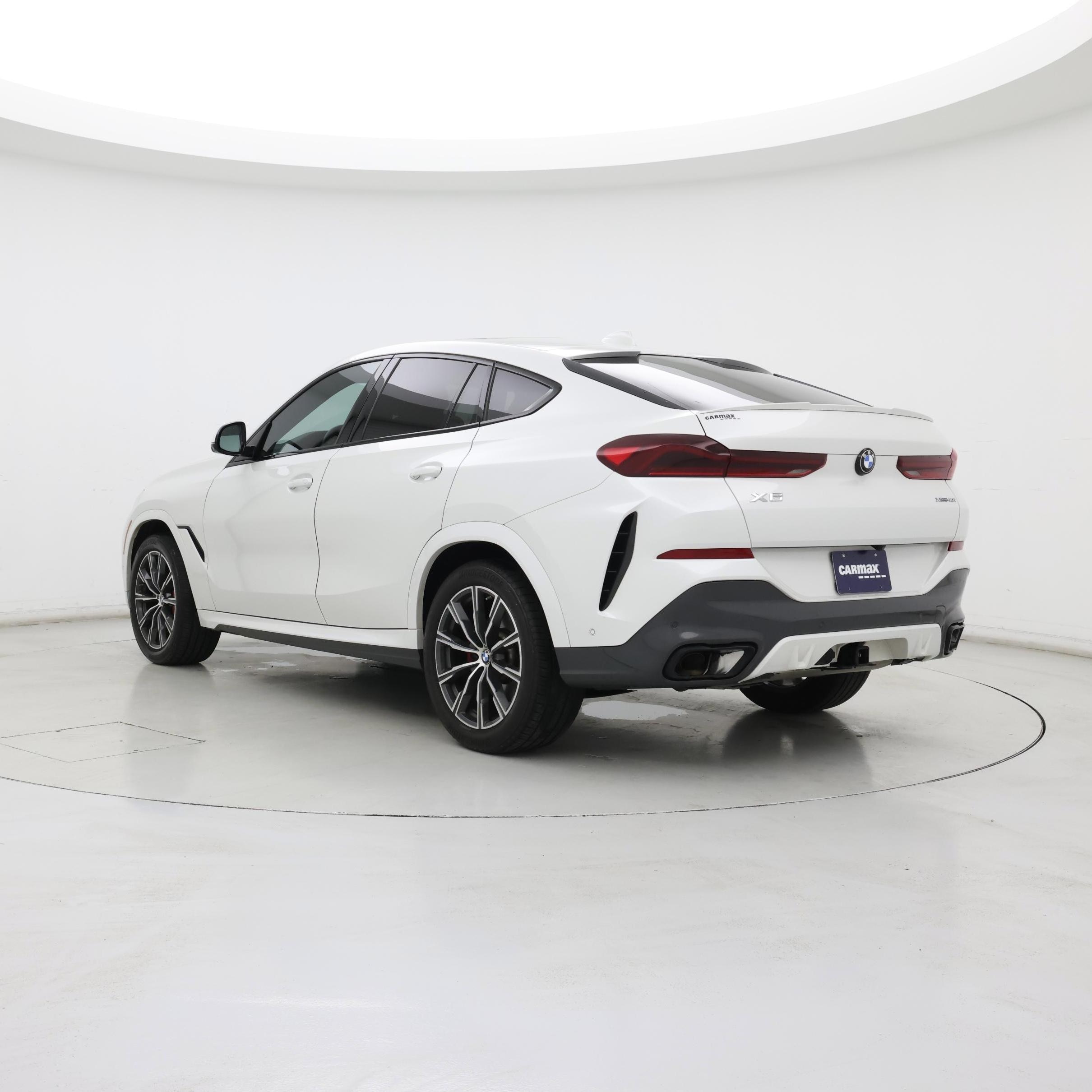 Thumbnail: 2022 BMW X6 - 2