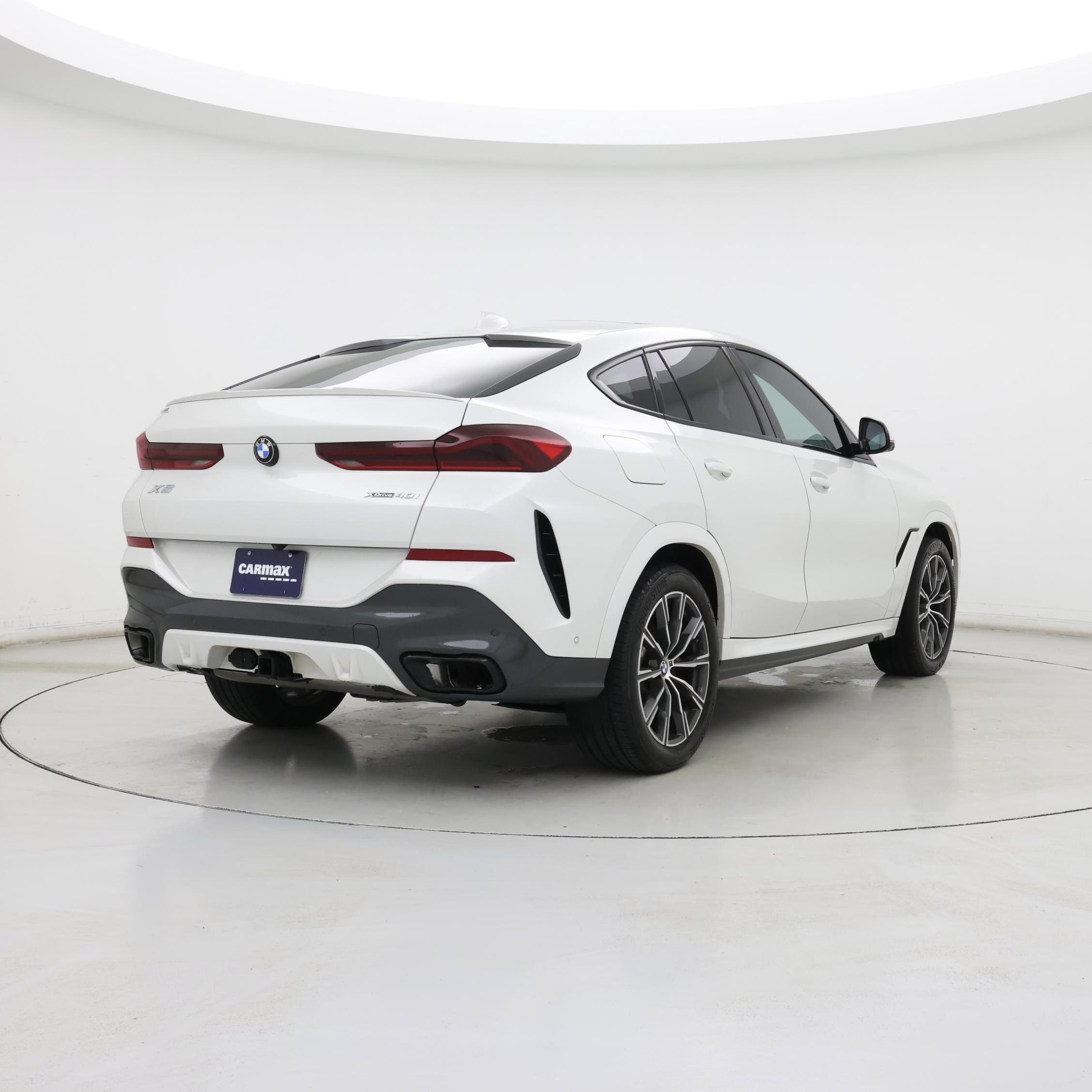 Thumbnail: 2022 BMW X6 - 8